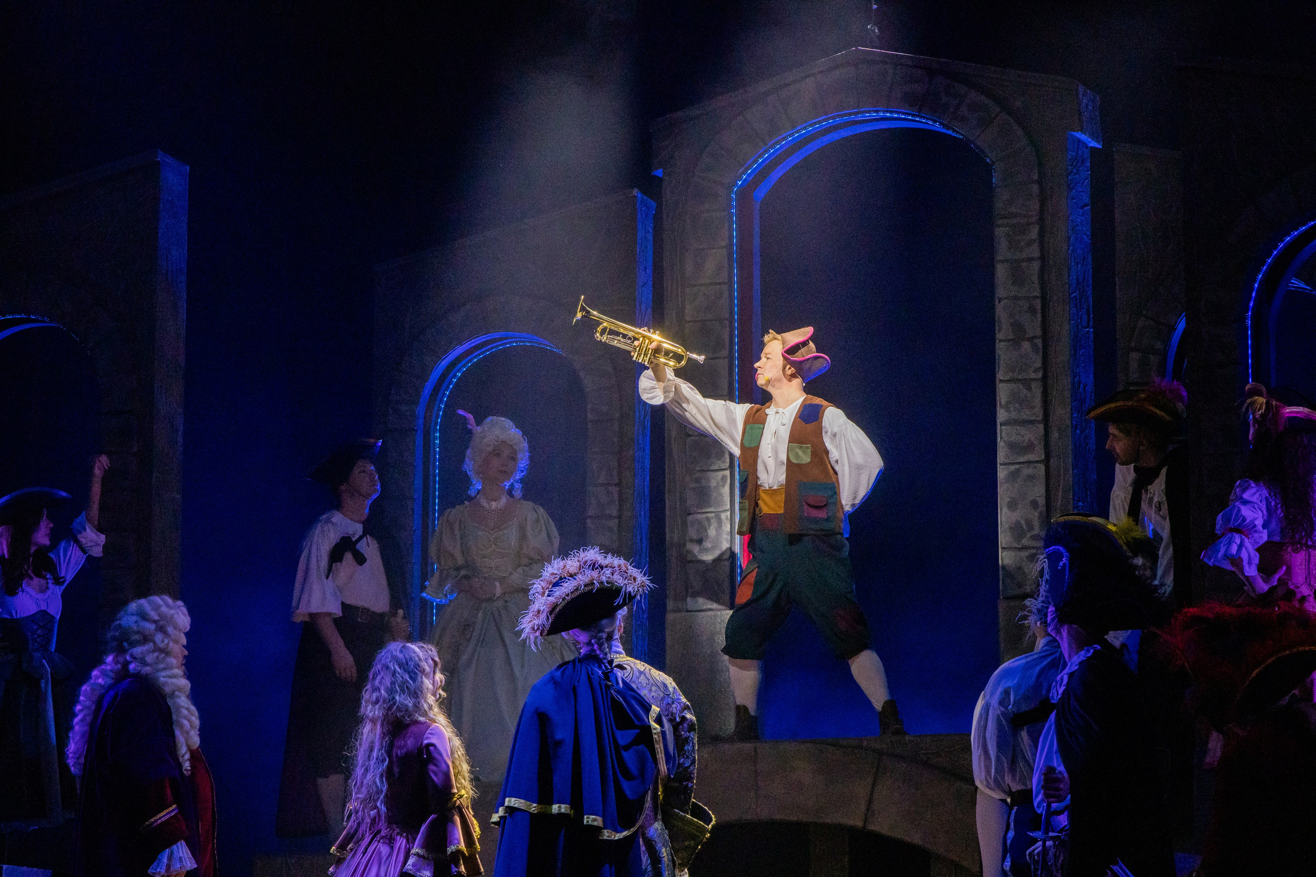 Репортажная съёмка в Театре. Профессиональная коммерческая, промышленная и репортажная фотосъёмка для бизнеса