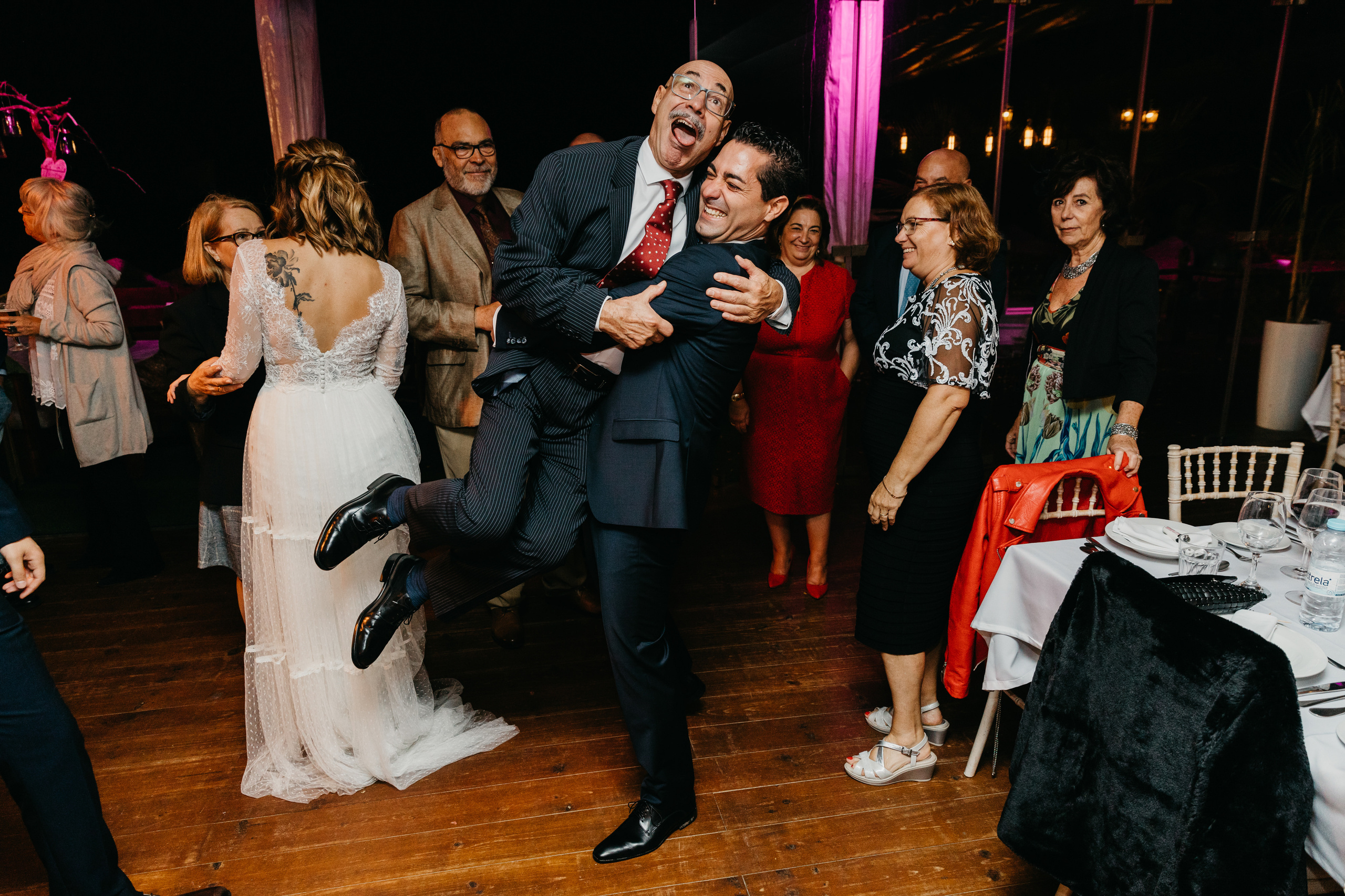 Nacho & Leticia — Costa da Caparica (Portugal). Richard and Irene - Destination wedding photographer