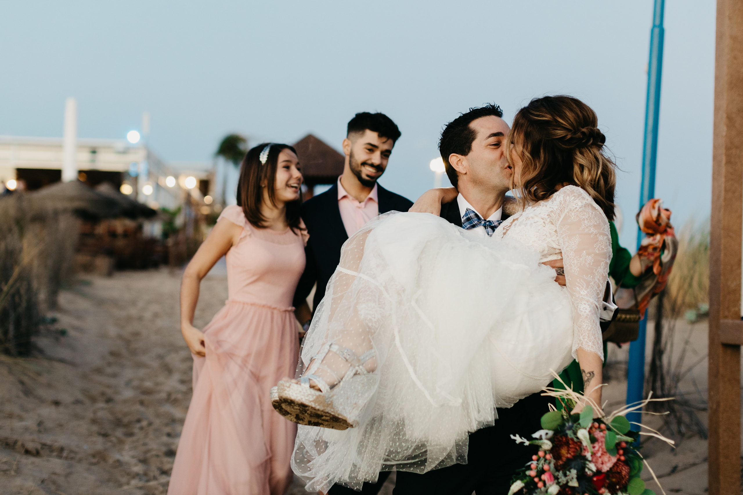 Nacho & Leticia — Costa da Caparica (Portugal). Richard and Irene - Destination wedding photographer