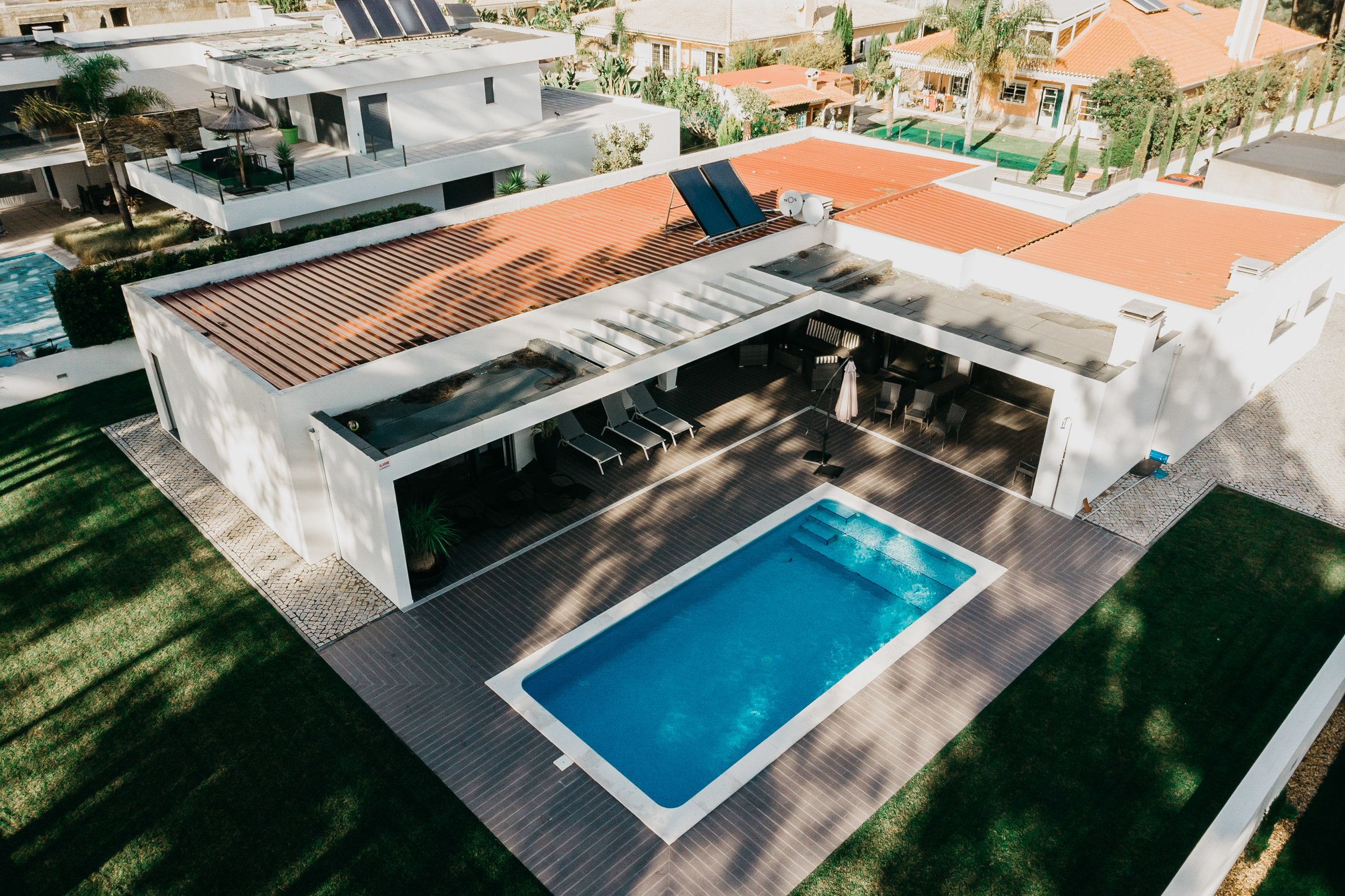 Nacho & Leticia — Costa da Caparica (Portugal). Richard and Irene - Destination wedding photographer