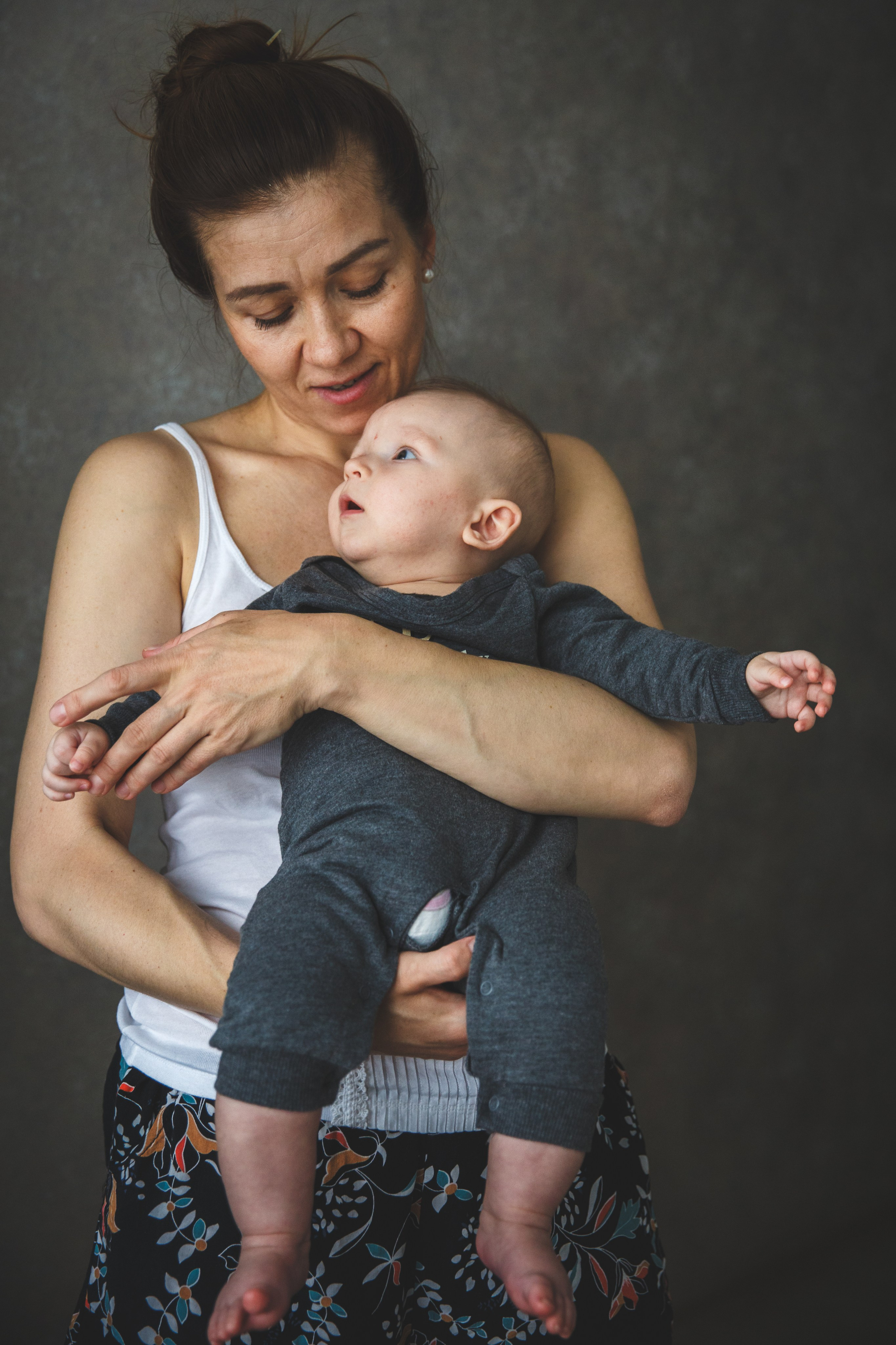 Домашняя фотосъемка грудного кормления. Семейный и школьный фотограф в Москве Анна Ткач
