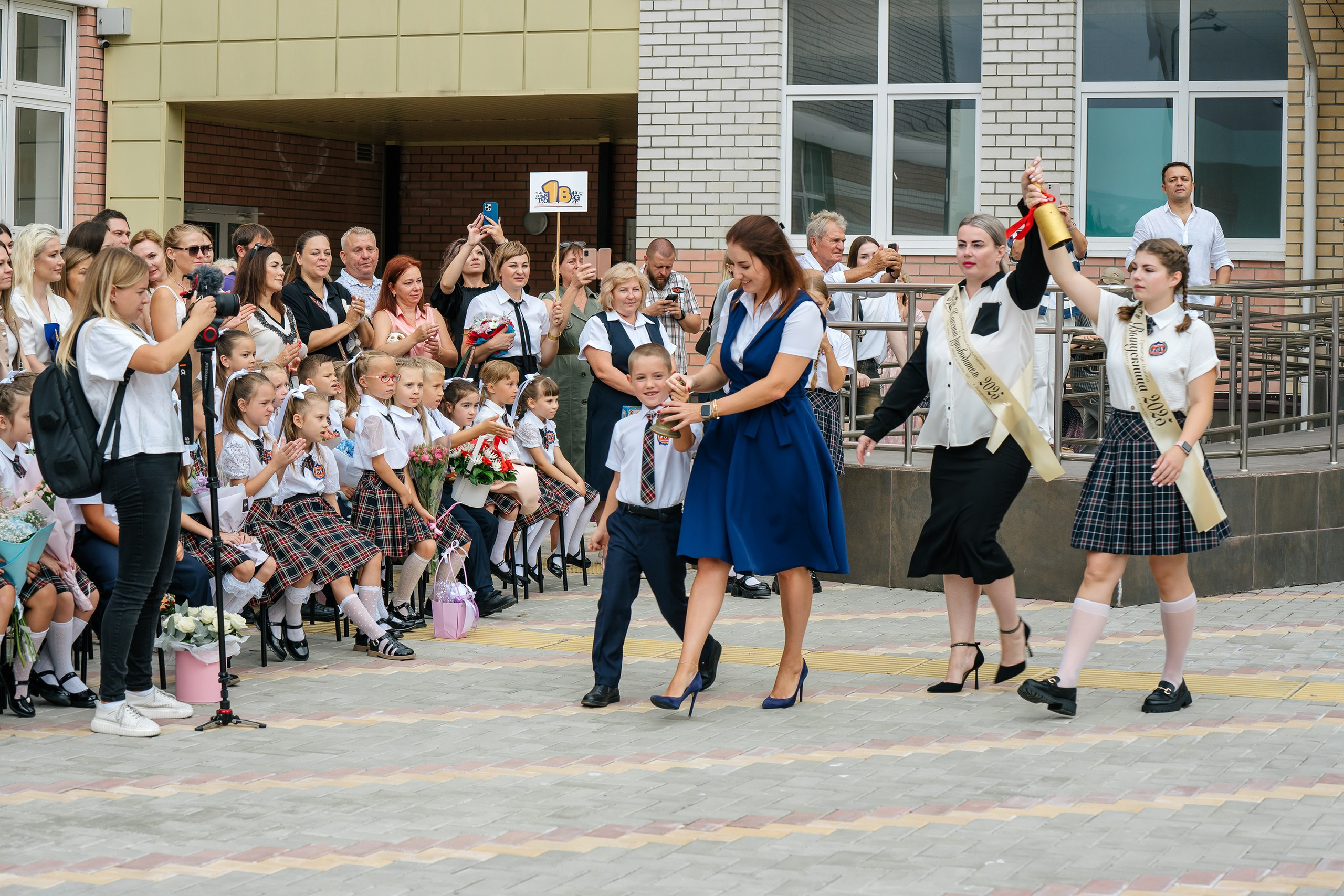 1 сентября. Выпускные альбомы, школьные фотосессии в городе Новороссийске