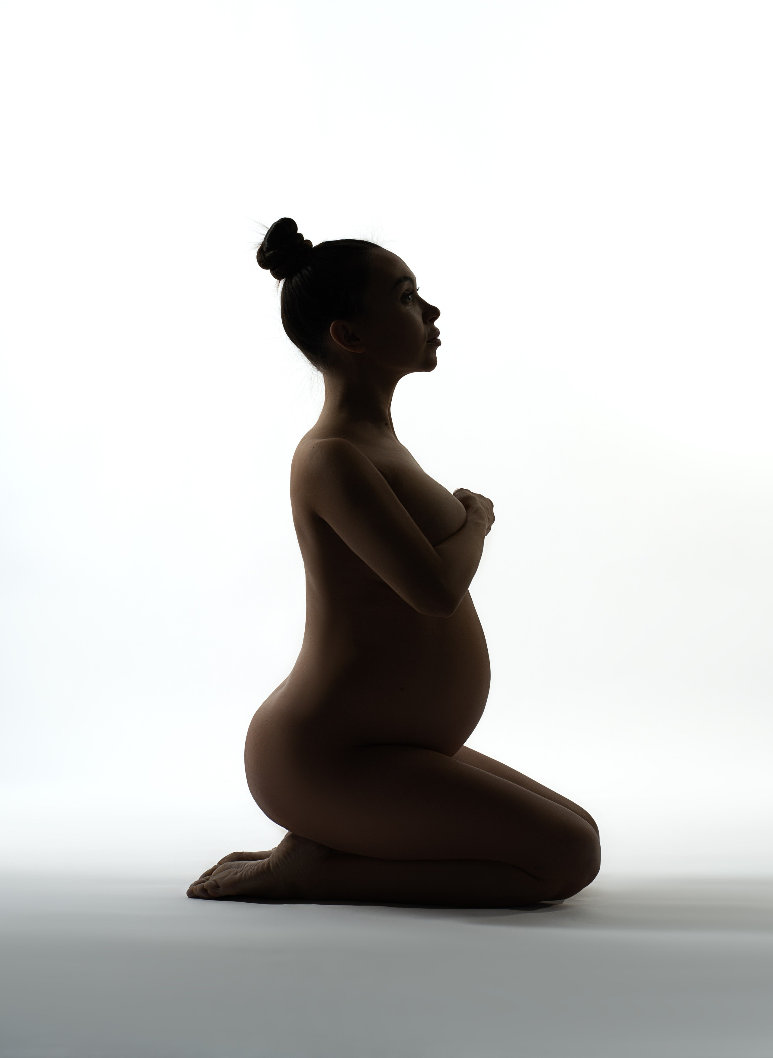 Pregnancy photoshoot. Professional retoucher Aliya Sultanova