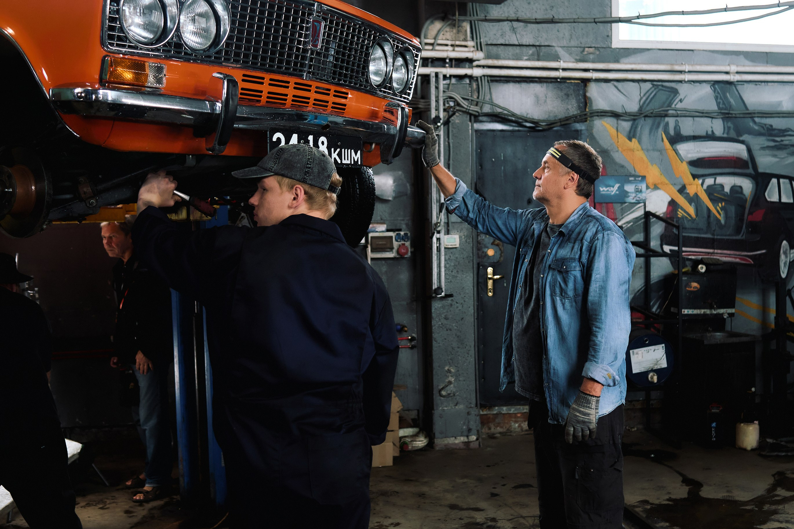 BACKSTAGE OF THE FILM «ZHIGA». Photographer — ERASTOV