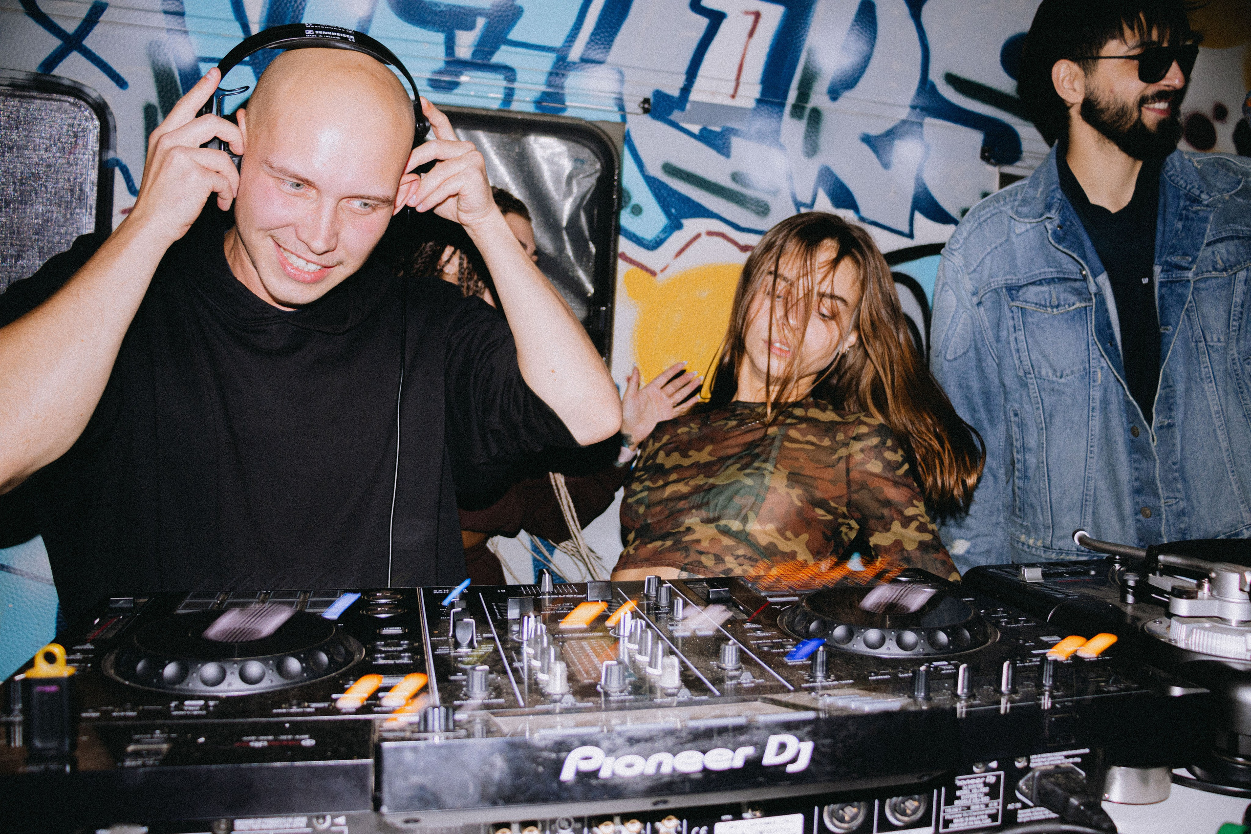 Тусовки. Фотограф Егор Огородов