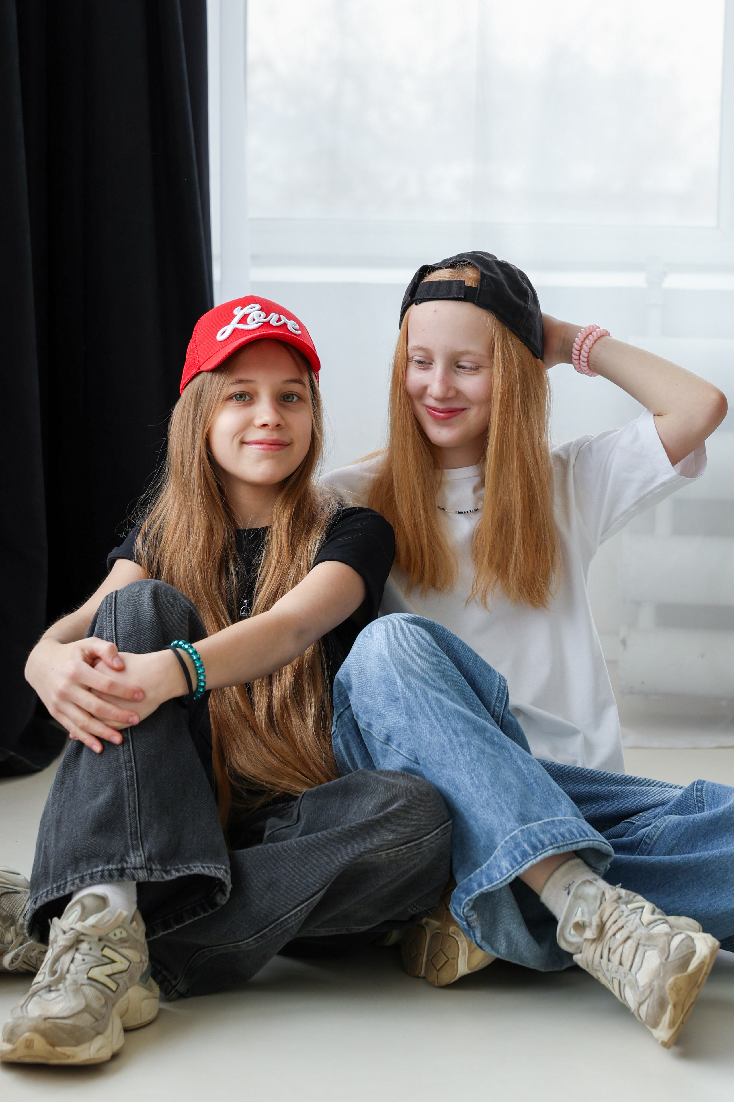 Семейный фотограф Екатерина Тимофеева. Семейная фотосессия в фотостудии в Подольске. Фотограф Екатерина Тимофеева в Подольске. Индивидуальная фотосессия в фотостудии. Свадебные и семейные фотосессии