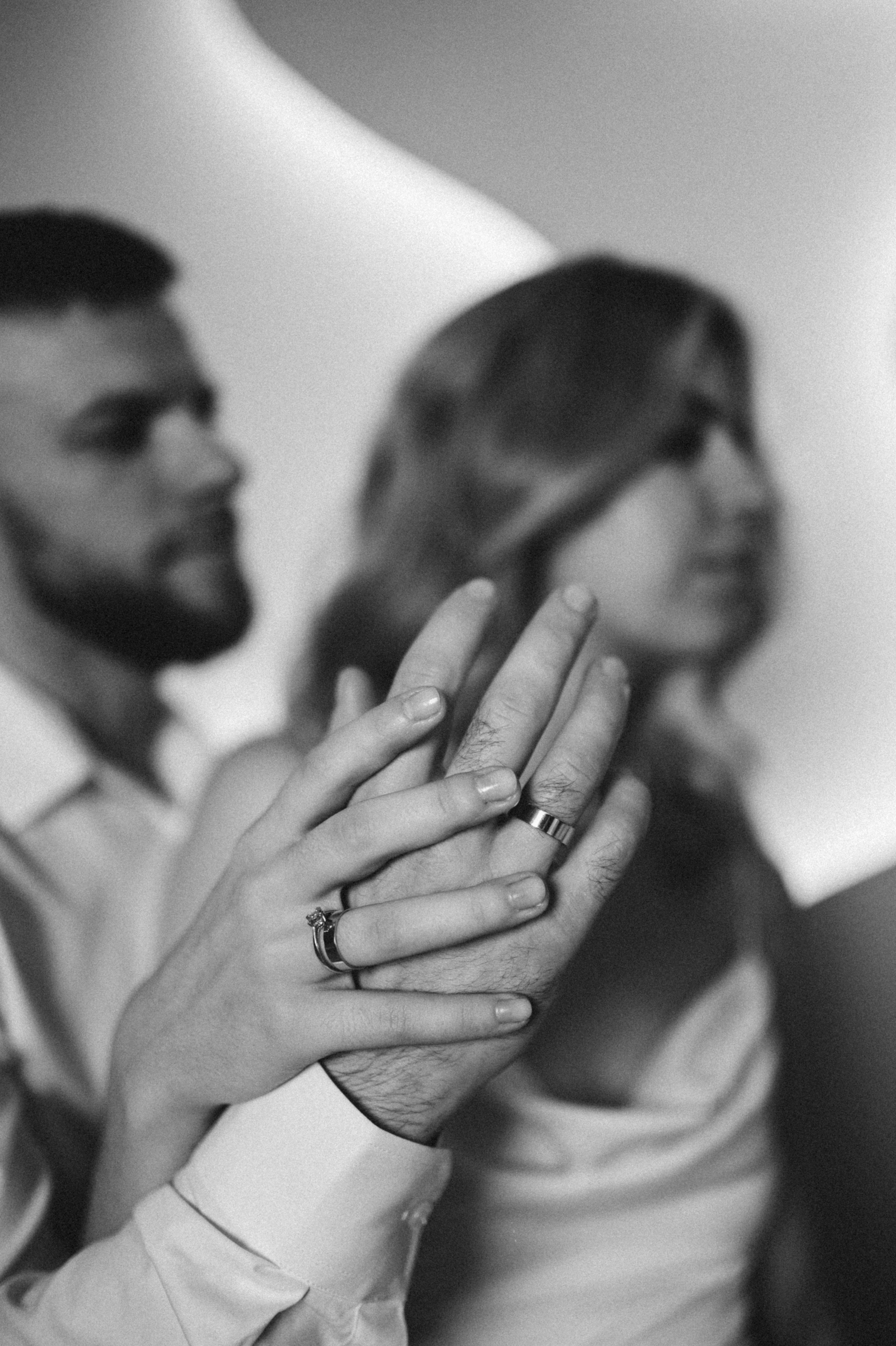 Коля и Алёна в студии. Семейный и свадебный lifestyle-фотограф в Москве Мария Петрова