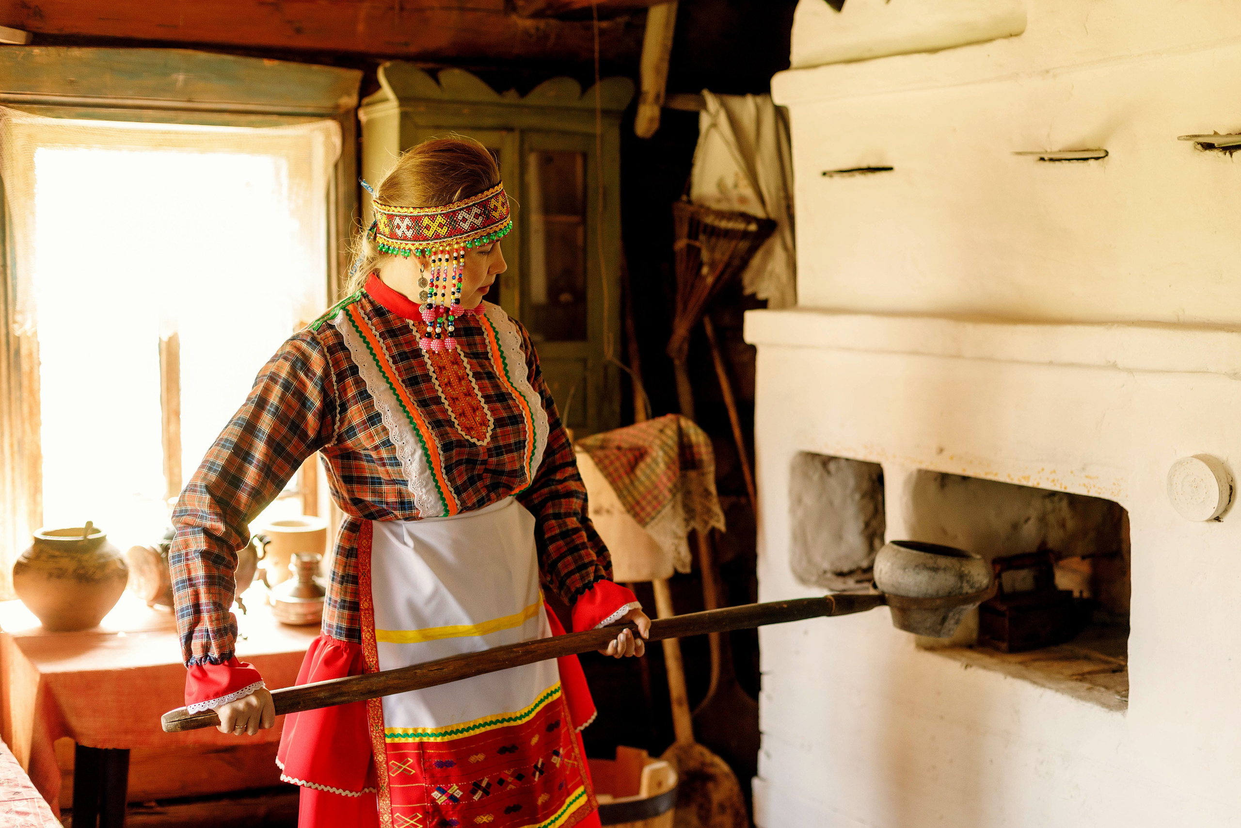 Фотосессия с Екатериной Анисимовой в Ибресинском этнографическом музее. Портретный и репортажный фотограф в Чебоксарах Андриян Чаркин