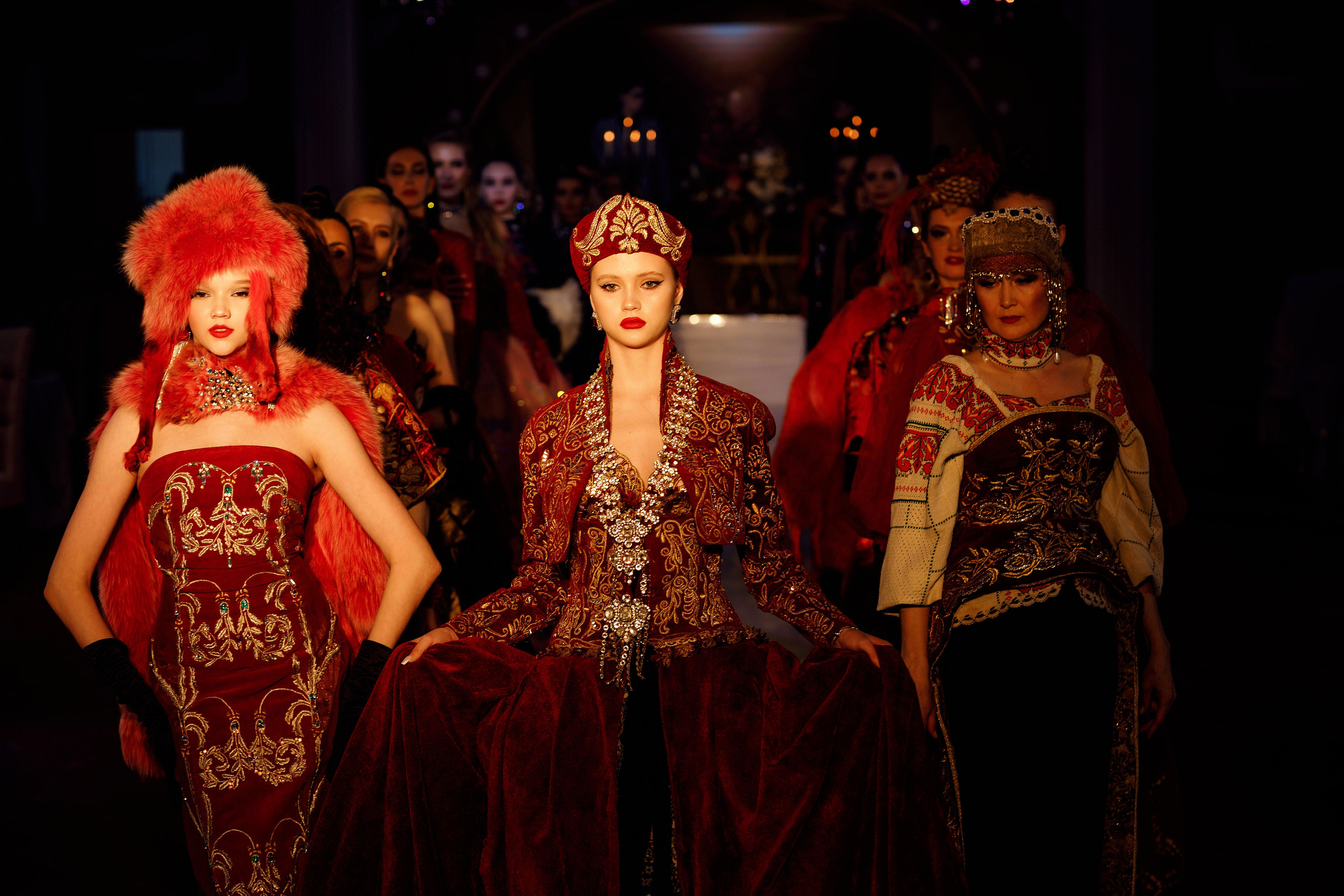 Показ коллекции Игоря Дадиани — 2023.04.01. Портретный и репортажный фотограф в Чебоксарах Андриян Чаркин