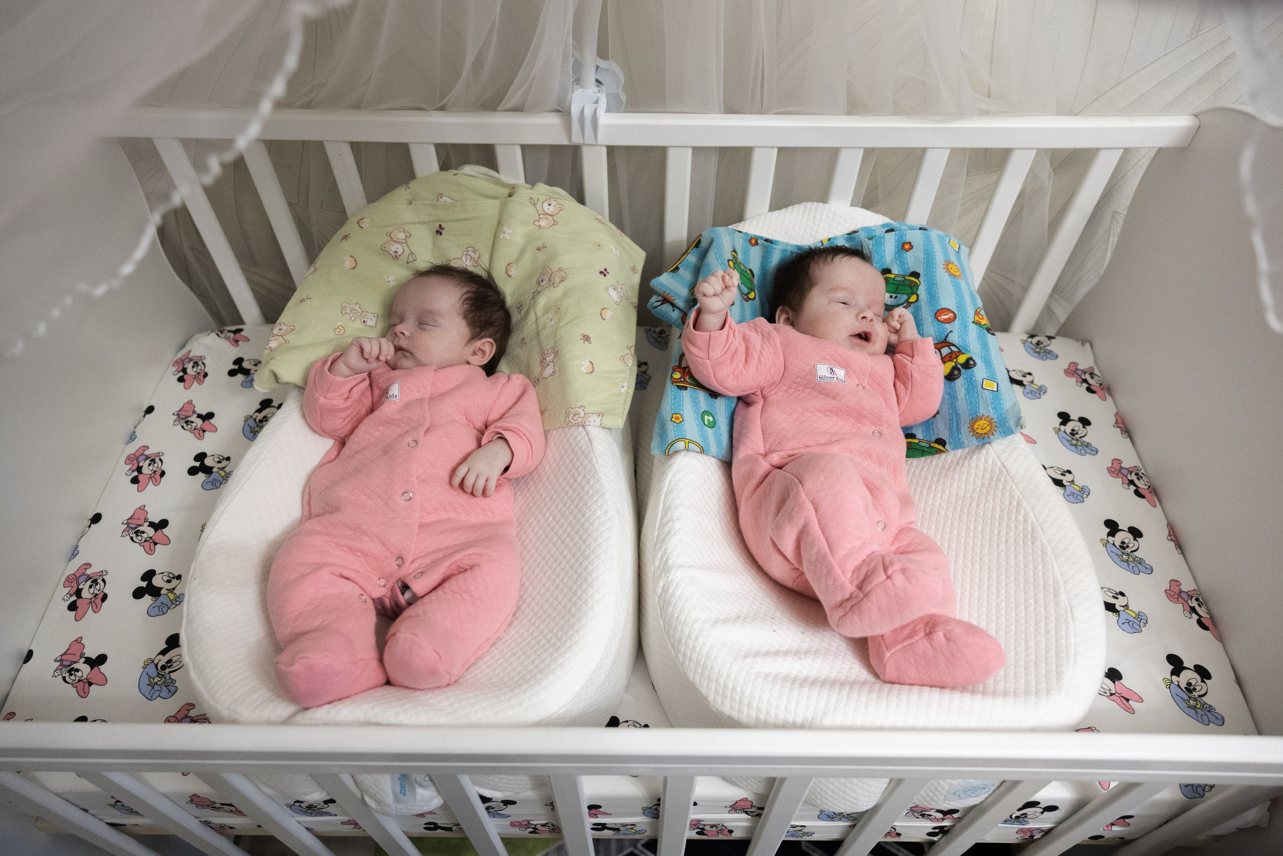 Ирина и Максим. Родители двух пар близнецов. Репортажный фотограф Наталья Лапцевич