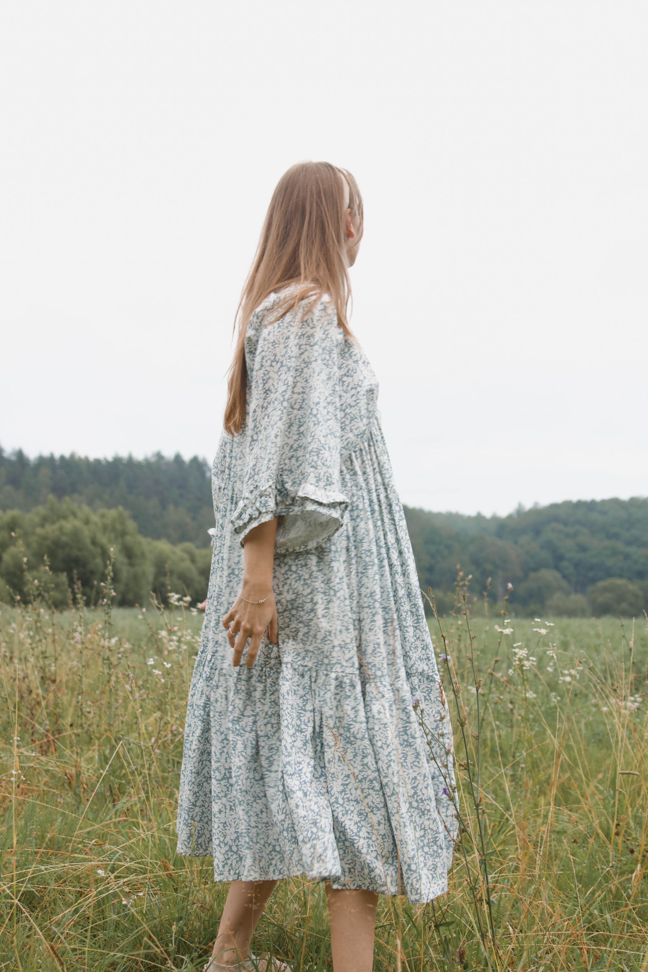 Настенька и река. Фотограф Ирина Воробьева