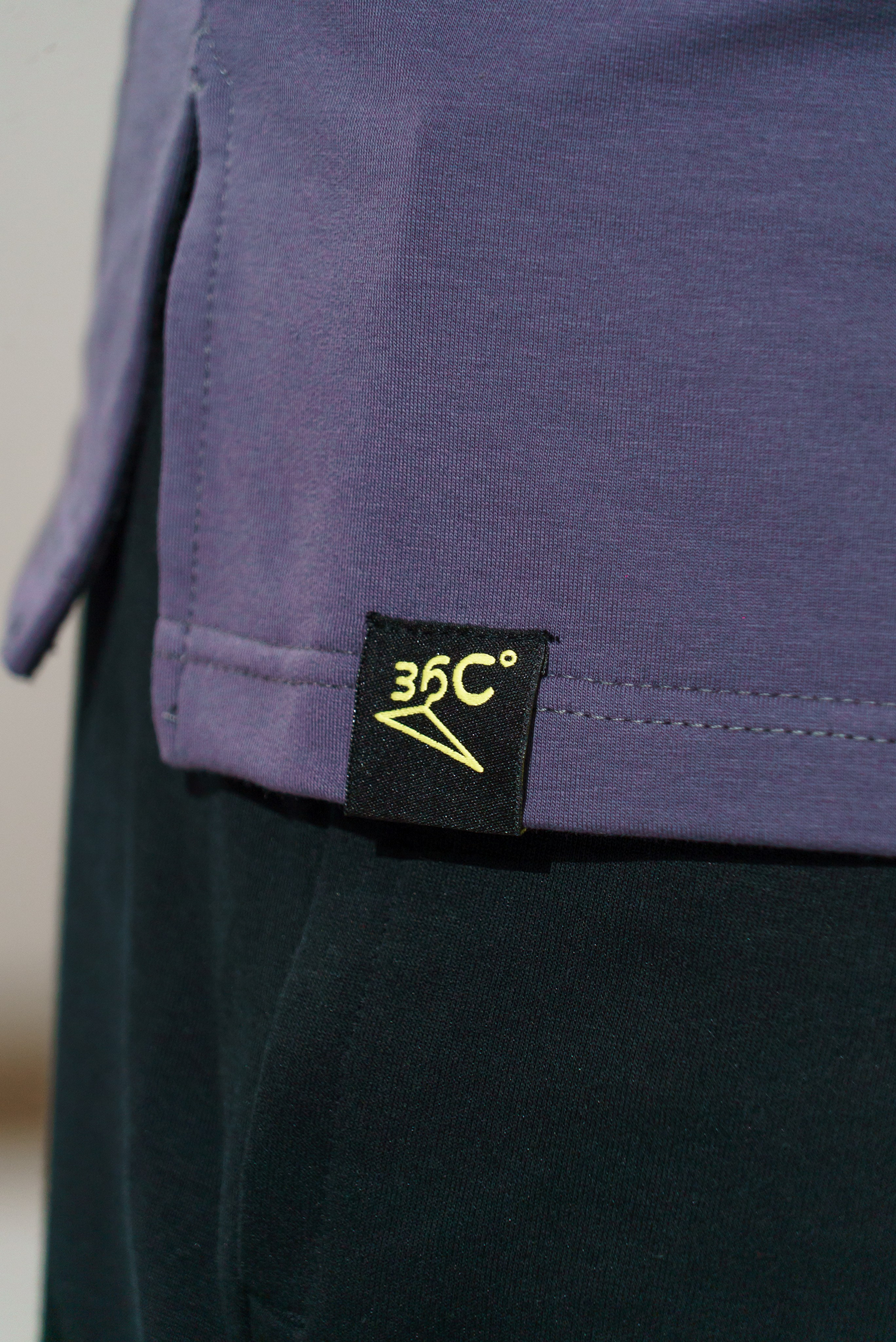 Предметная фотосъемка одежды для Wildberries и Ozon — бренды Краснодара. Фото и видеосъемка одежды для маркетплейсов Ozon, Wildberries. Шедевры для Вас! Фотограф и Видеограф в Краснодаре Пахиев Руслан