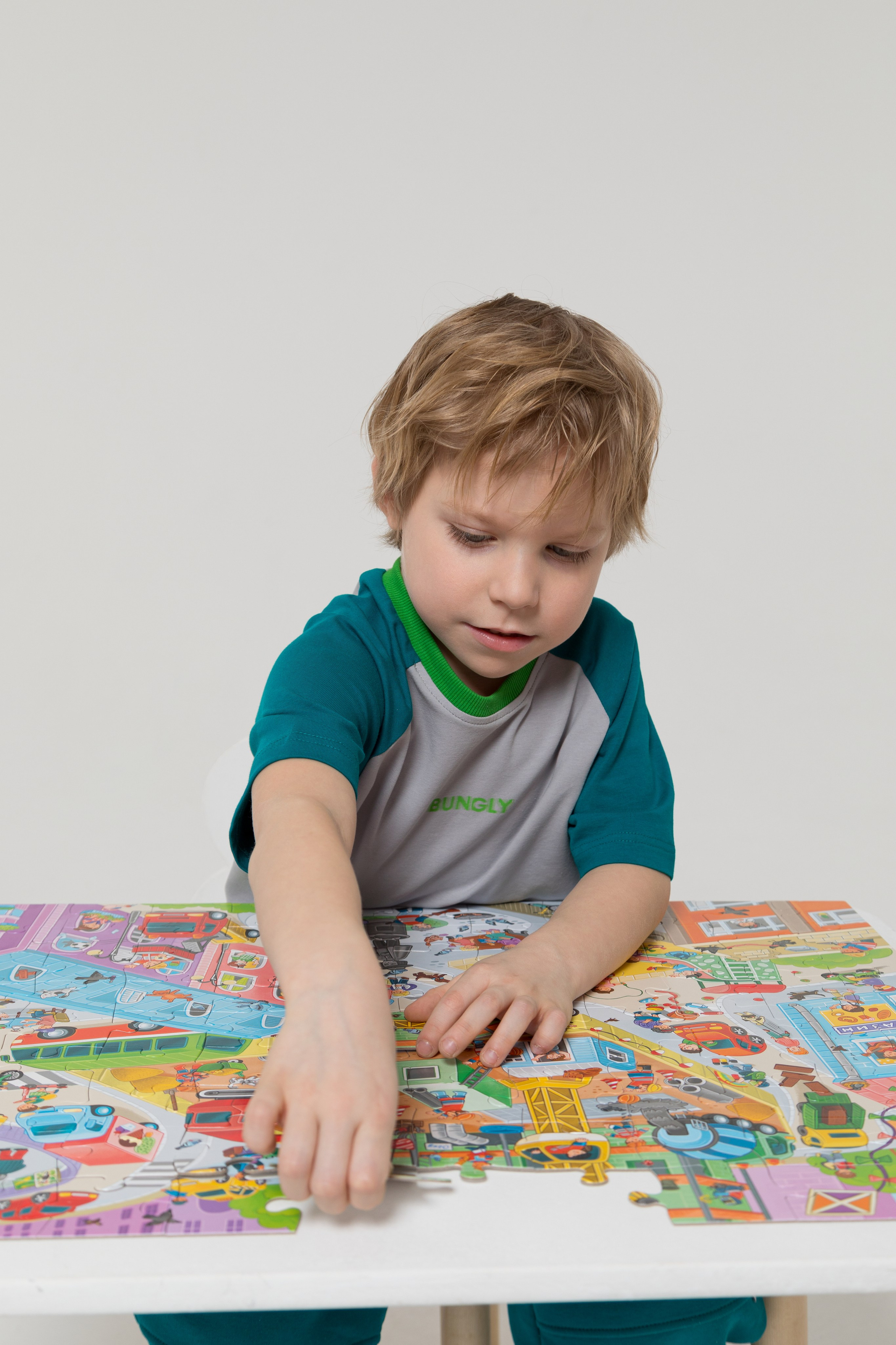 Имиджевая и каталожная съёмка для бренда детских пазлов. Детский и контент фотограф Надя Волкова Санкт-Петербург