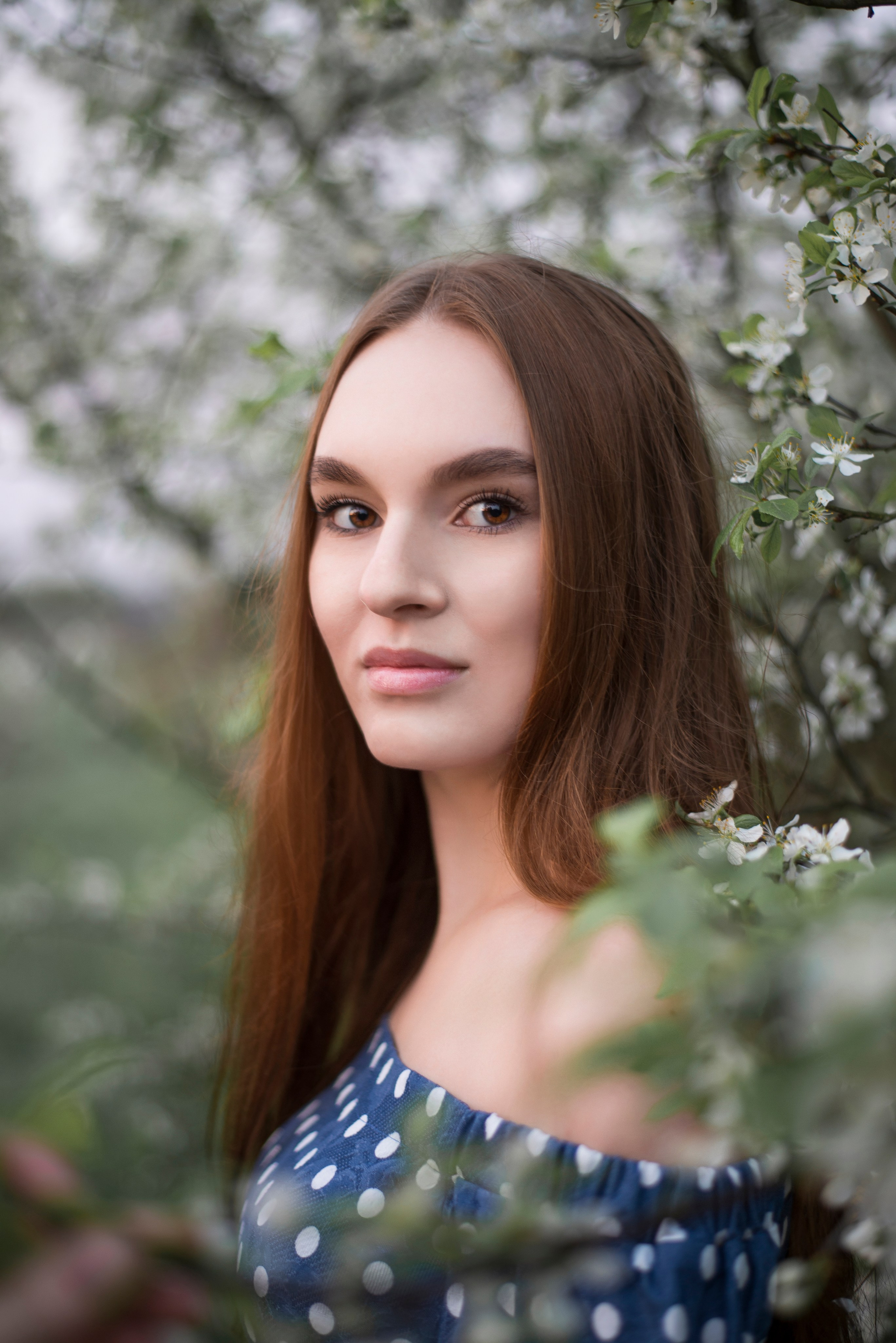 В яблонях. Творческий фотограф Вологда