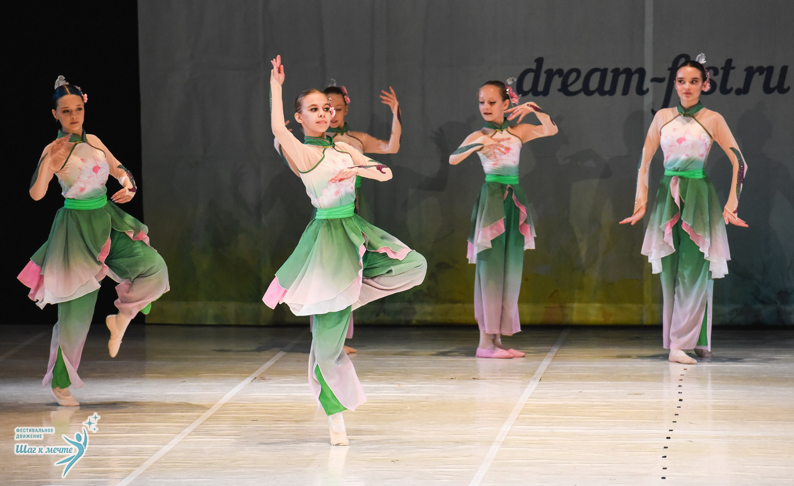15.11.2025 Фестивальное движение «Шаг к мечте» г. Москва. Медиастудия Фото Концепт