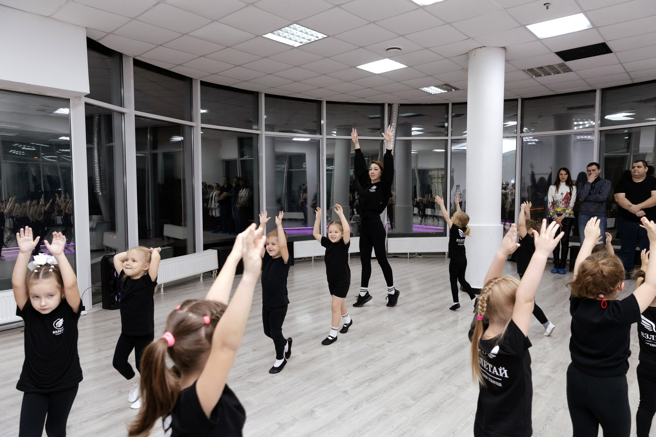 Студия «Взлетай». Открытый урок. Семейный фотограф — Макс Белогрудов