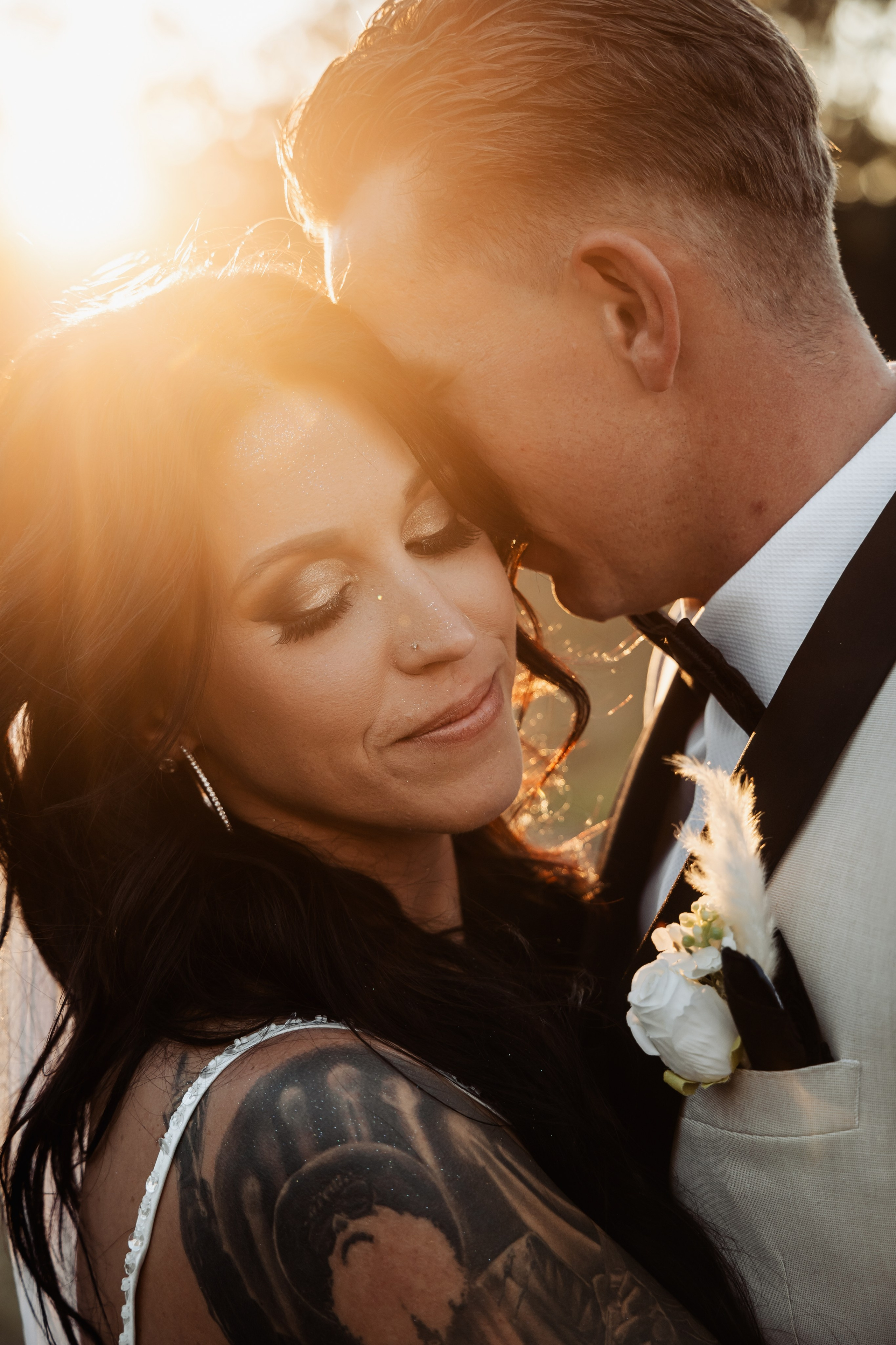 …Endless romance. Golden Moments Editing — We do Wedding’s Retouch and Video Editing