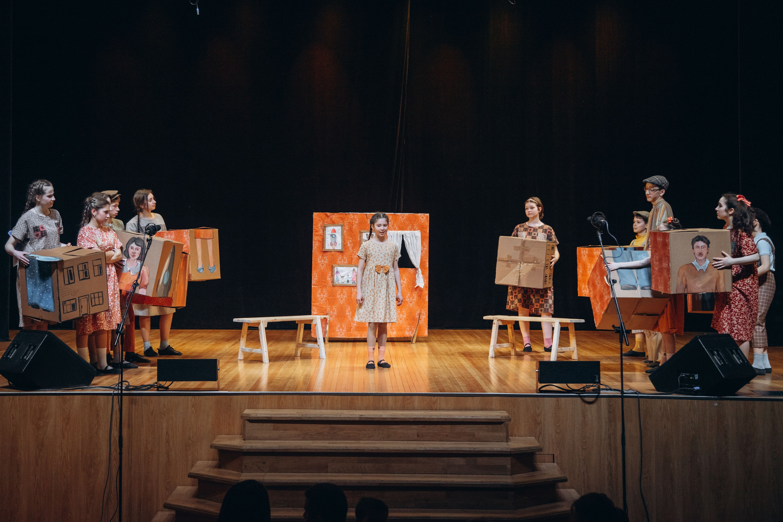 Сцена. Фотограф Людмила Оюн