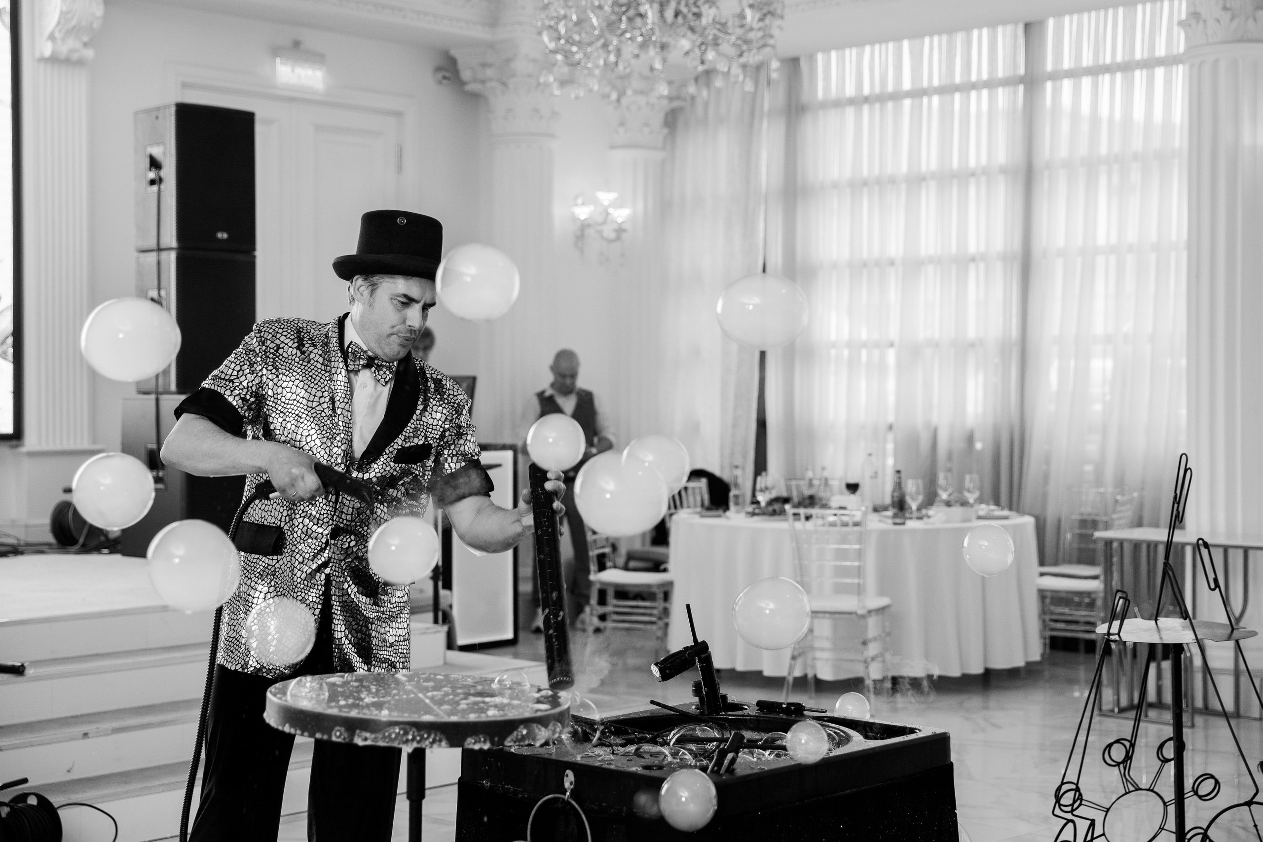 Саша и Лина. Ведущий на свадьбу в Москве Зубков Алексей