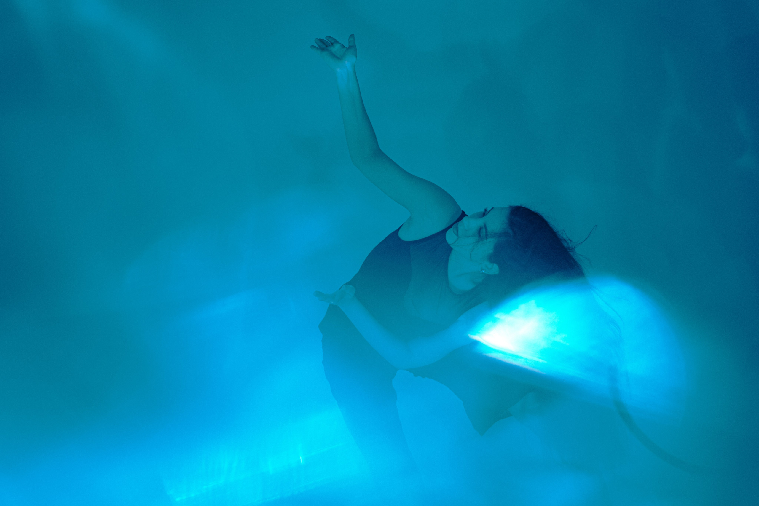 Магия танца: Солнце и Вода. Арт-фотограф Крис Л. в Тобольске: портрет, семейные, свадьбы