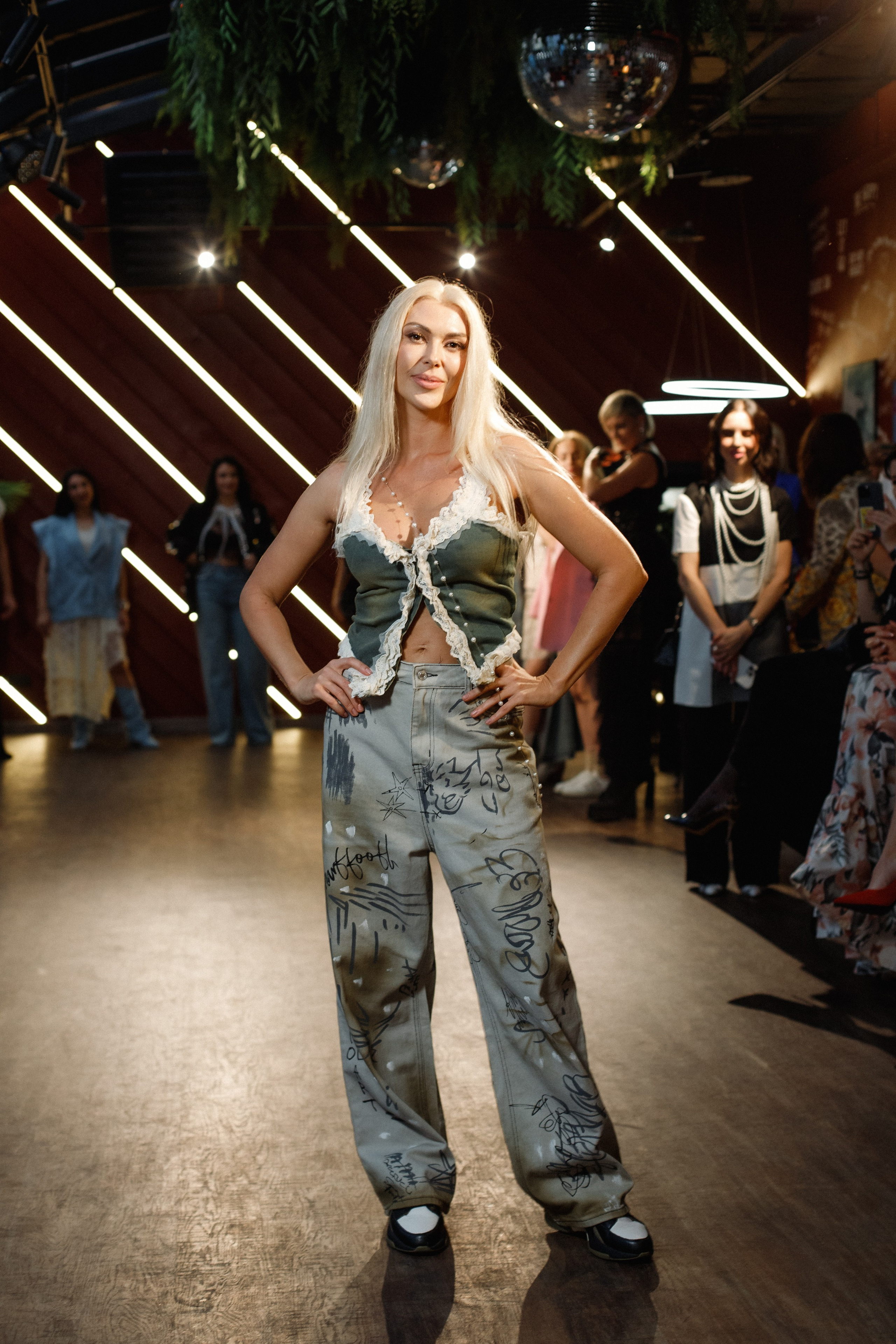 QUEEN KHV [12 ЛЕТ]. СВОИ. ФОТООТЧЕТЫ-СОБЫТИЯ-МЕСТА