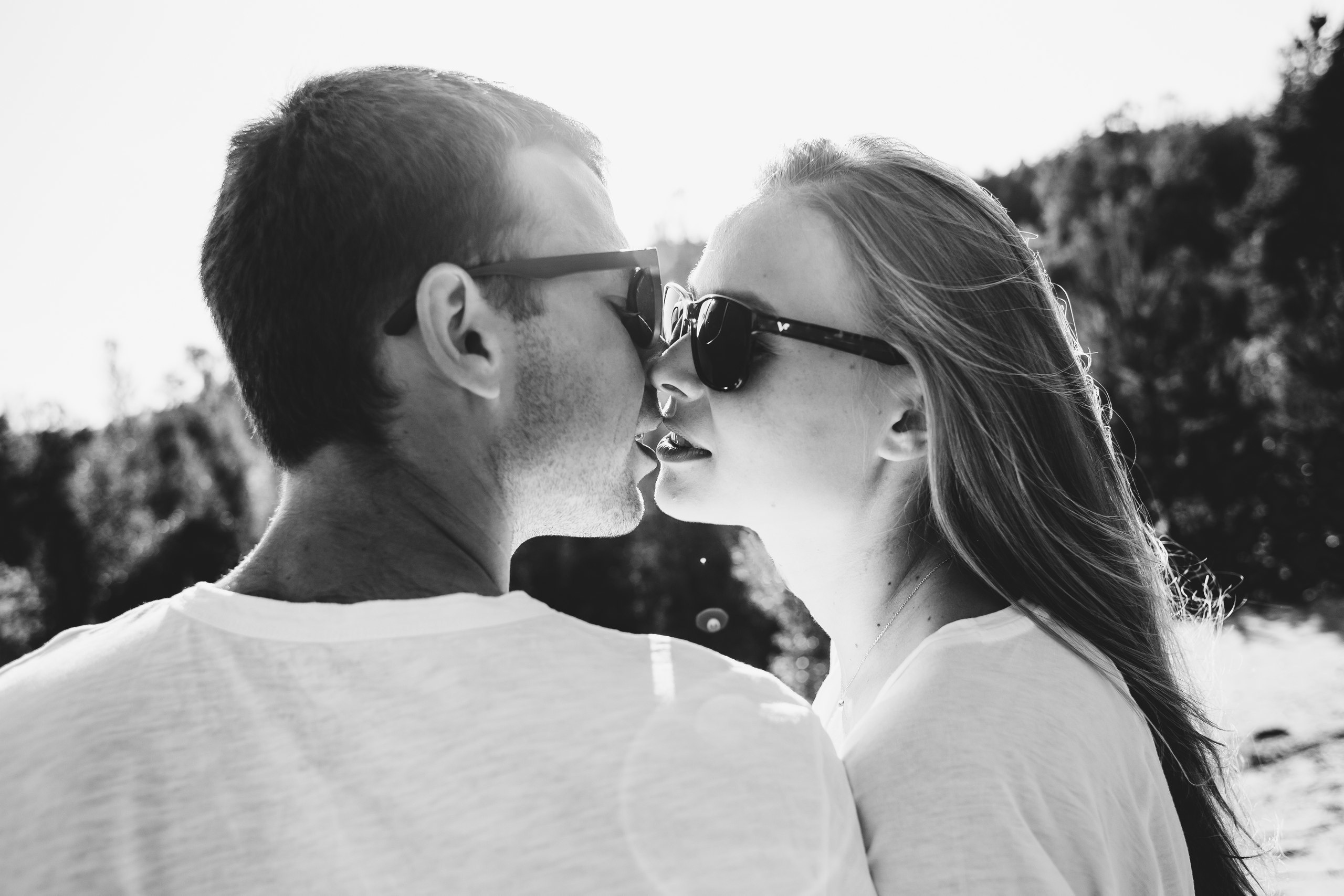 Фотосессия лав стори в лесу. Свадебный фотограф в Витебске Дмитрий Кувшинов