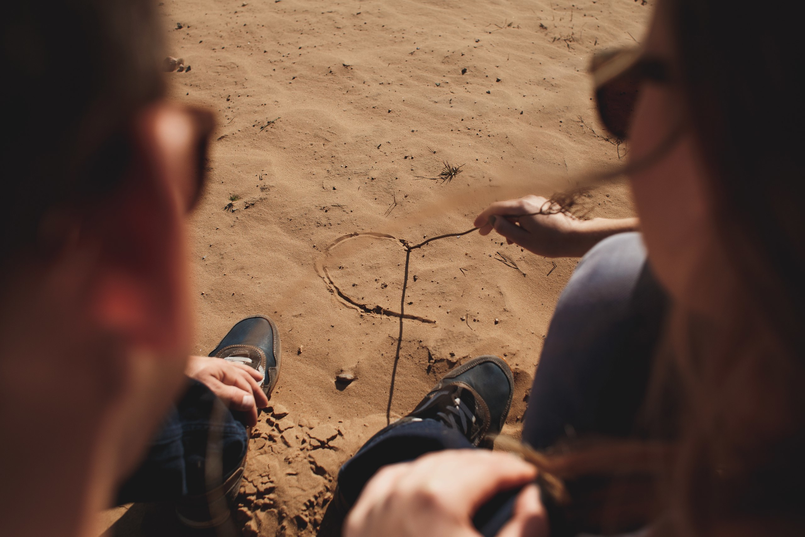 Фотосессия лав стори в лесу. Свадебный фотограф в Витебске Дмитрий Кувшинов