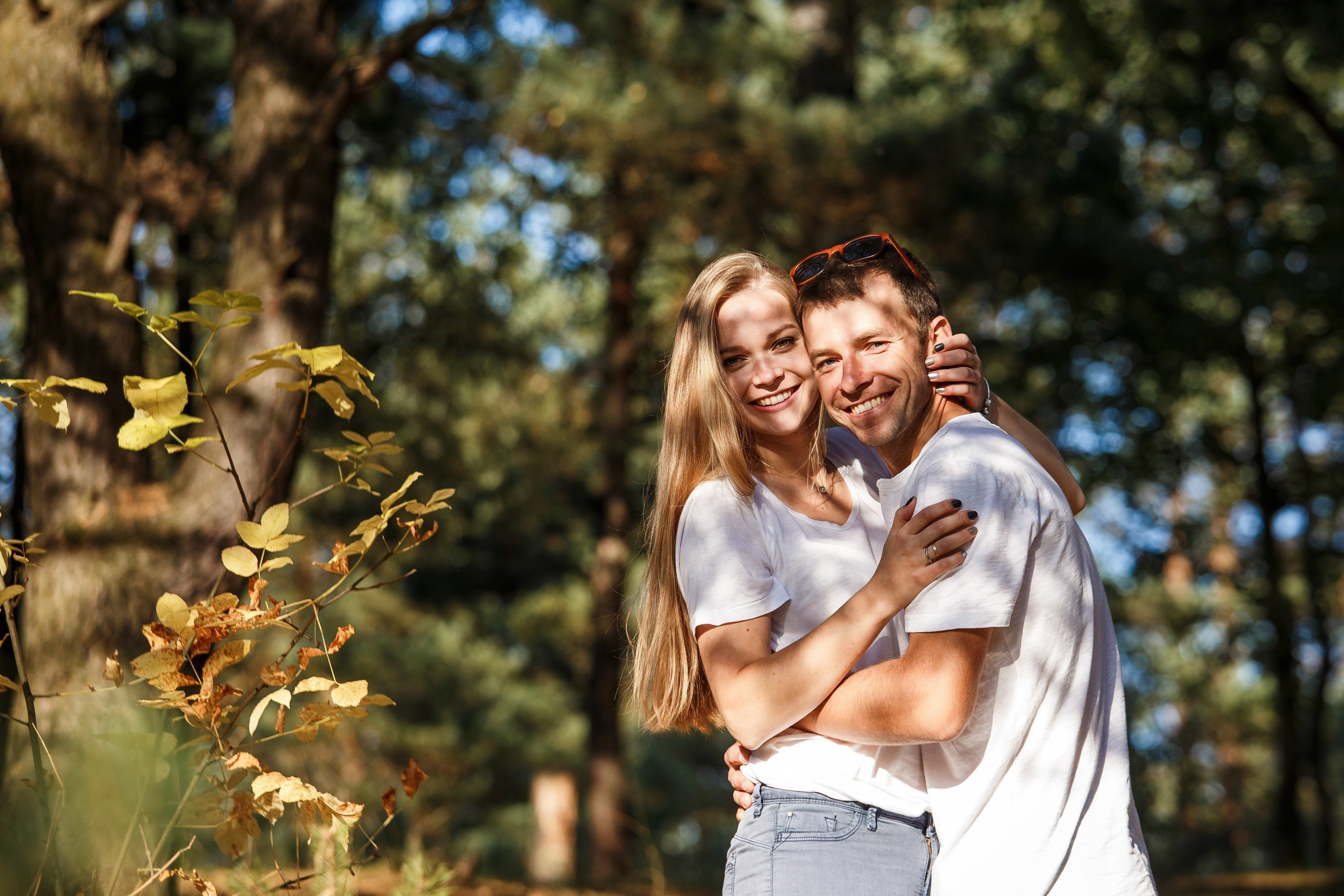 Фотосессия лав стори в лесу. Свадебный фотограф в Витебске Дмитрий Кувшинов