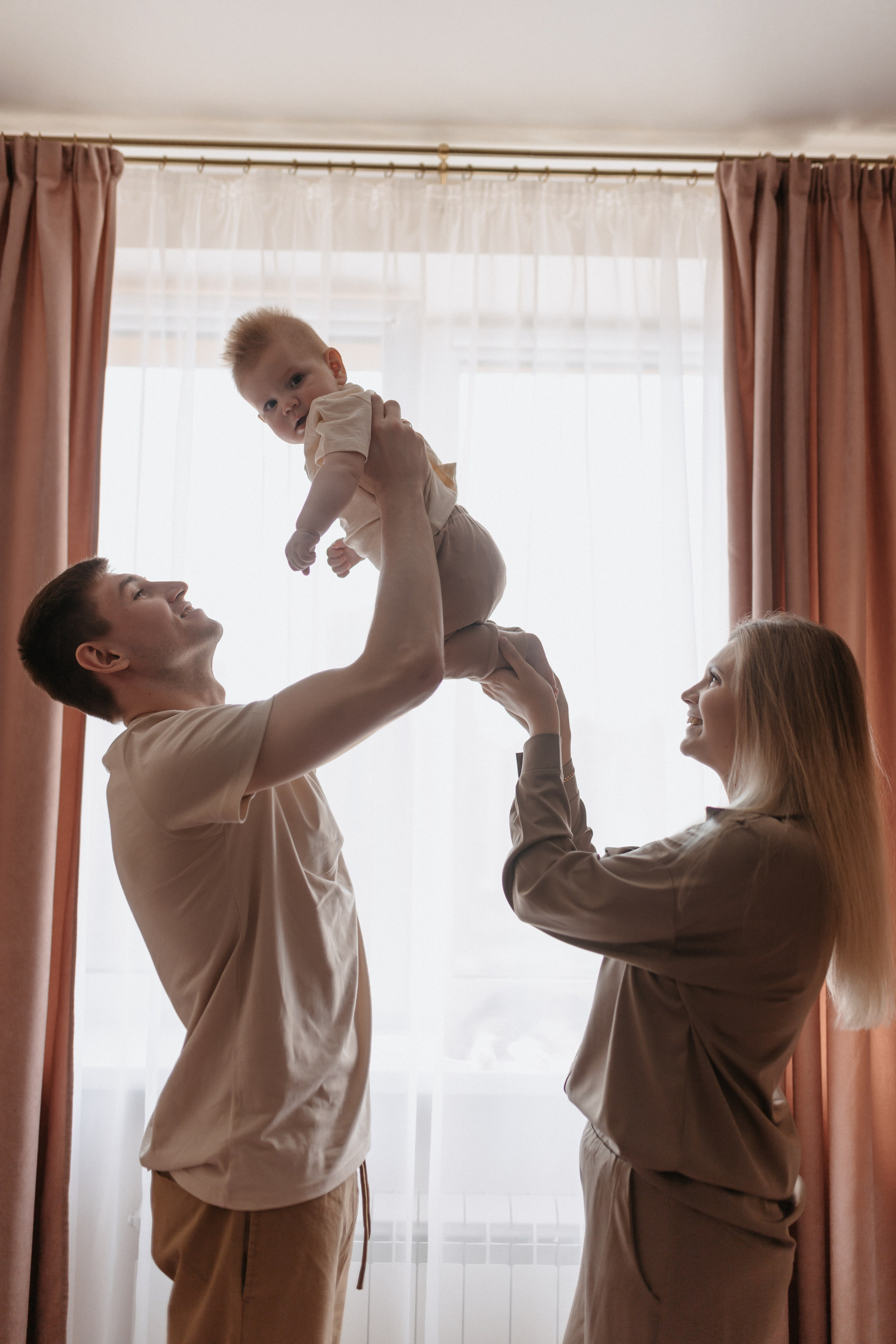 Драгоценные моменты. Свадебный и семейный фотограф в Москве Яна Шувалова