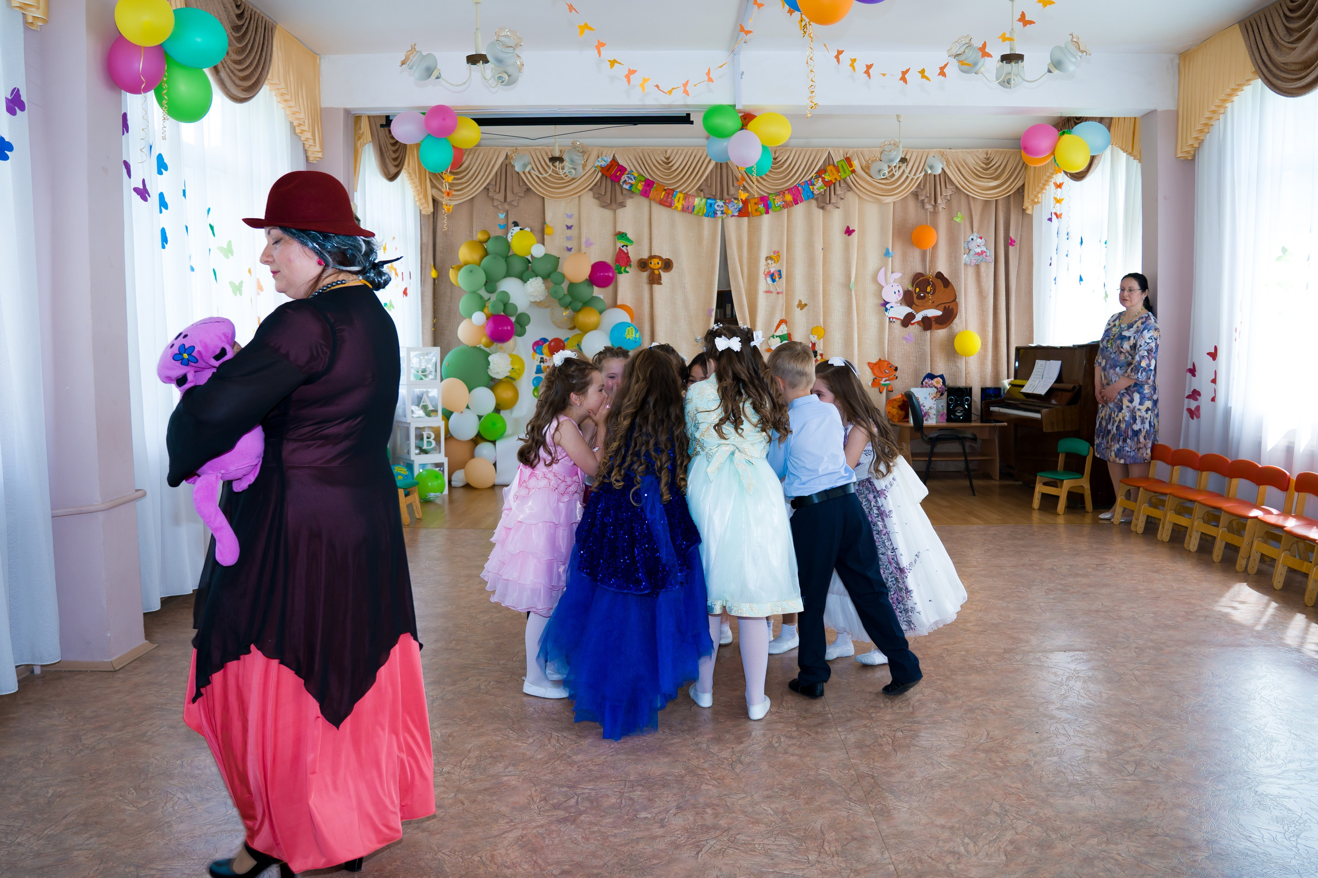 Фото праздников. Выпускные альбомы, детский фотограф в Санкт—Петербурге