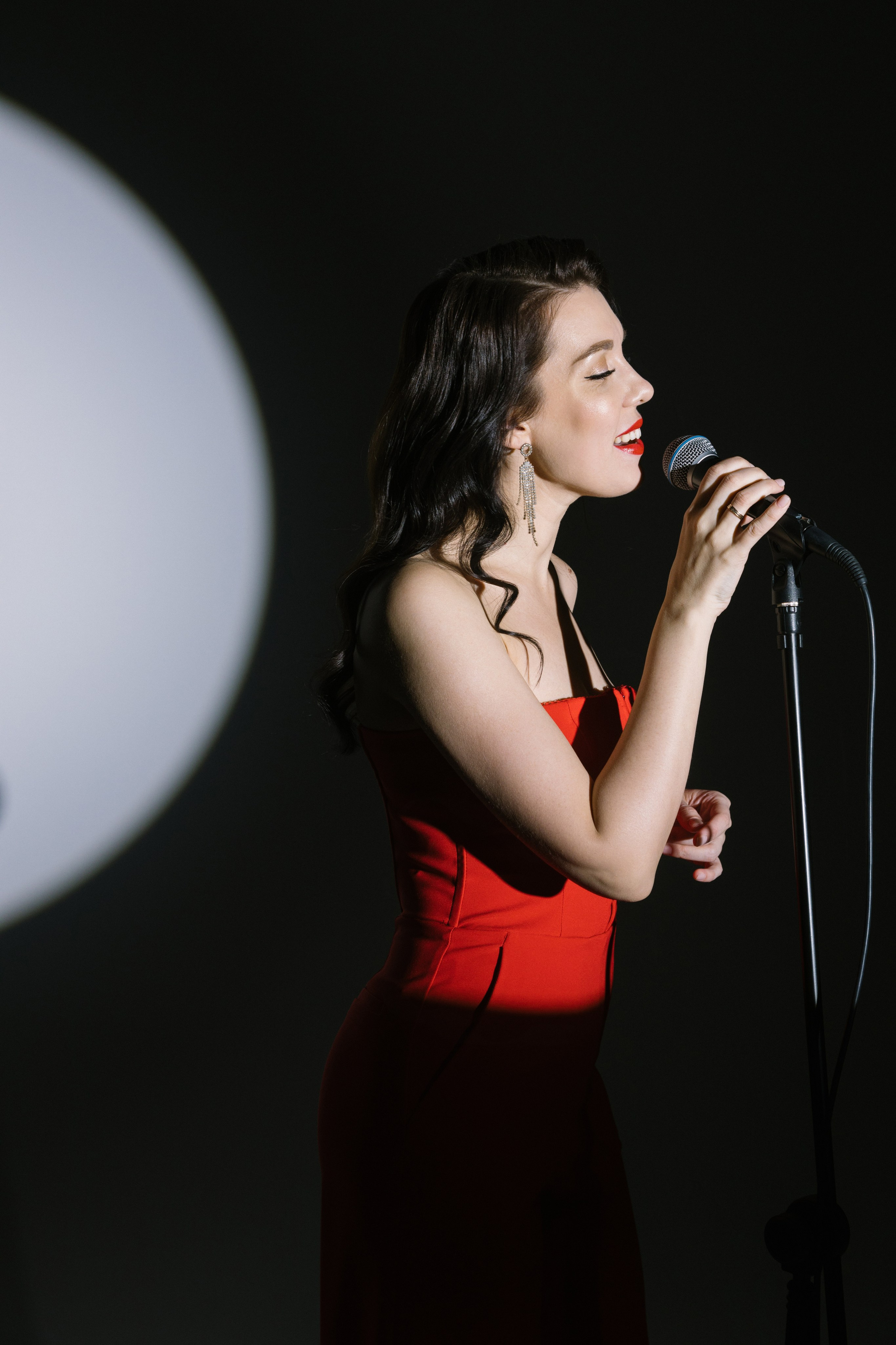 Content | Певица