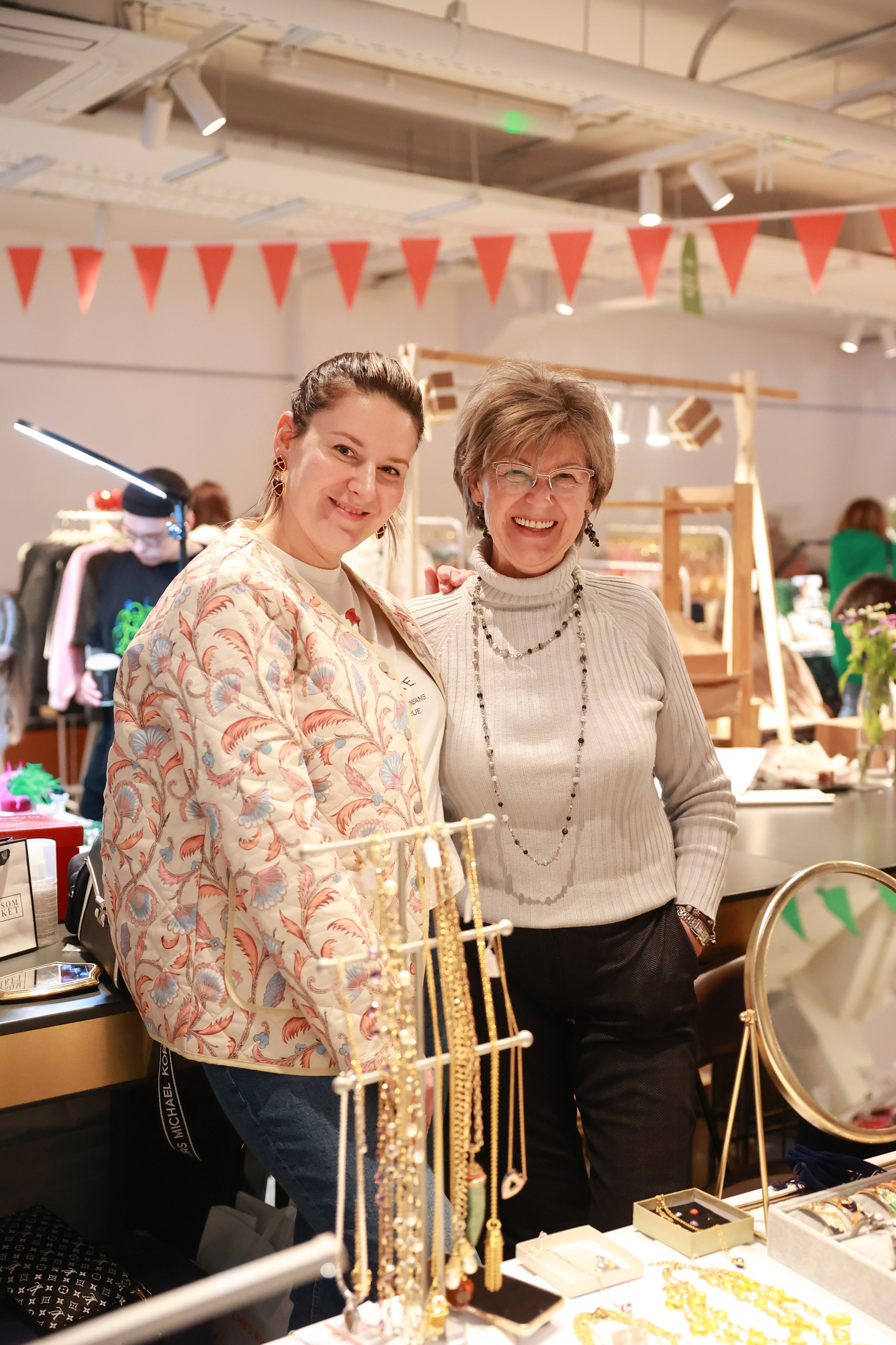 2–3 марта 2024 в пространстве «Три вокзала. Депо» / День 2 / фото Саша Жукова. Фотоотчеты «Ламбада-маркета»