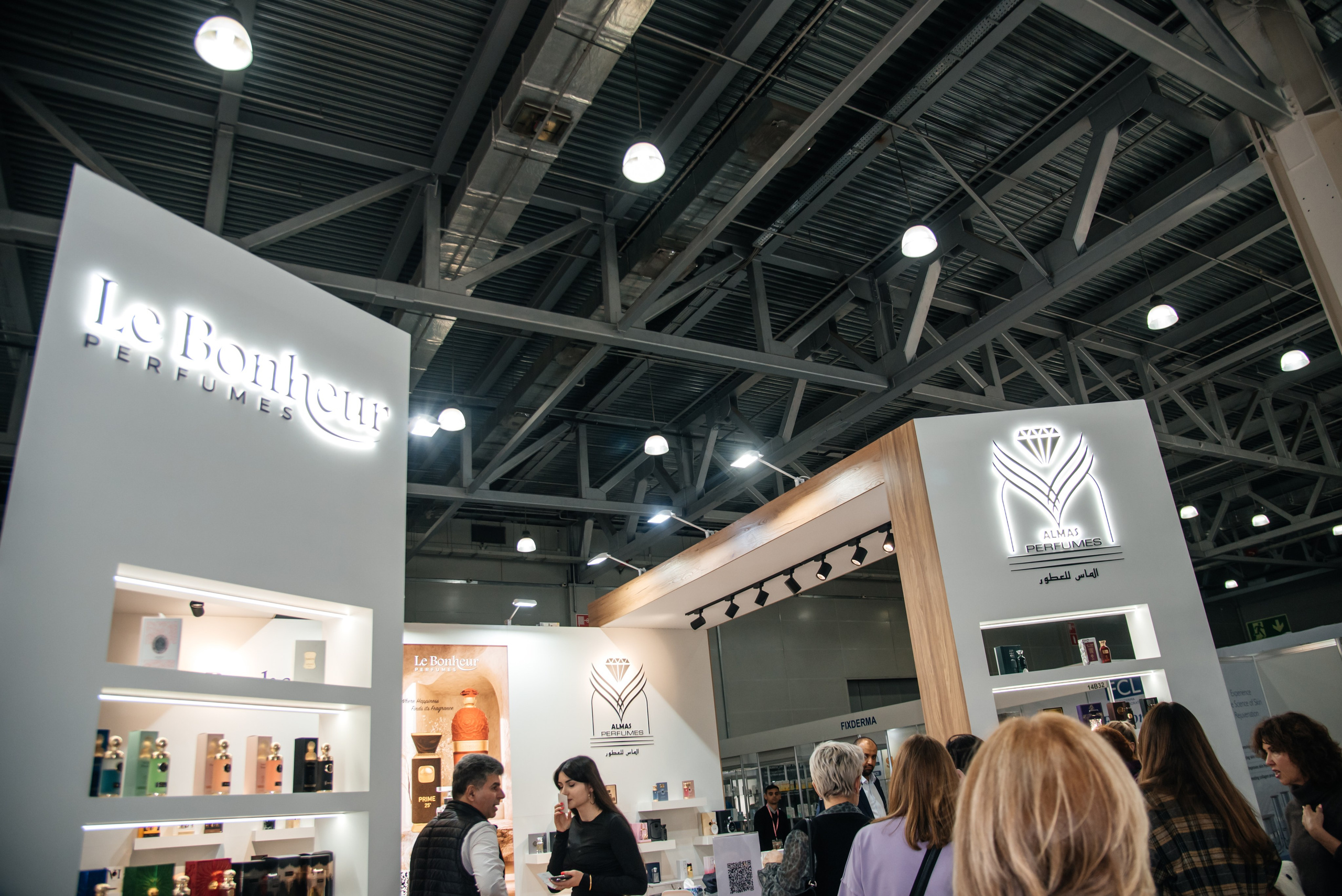 Almas parfumes Intersharm 2025. Фотограф в Москве Елена Брюханова