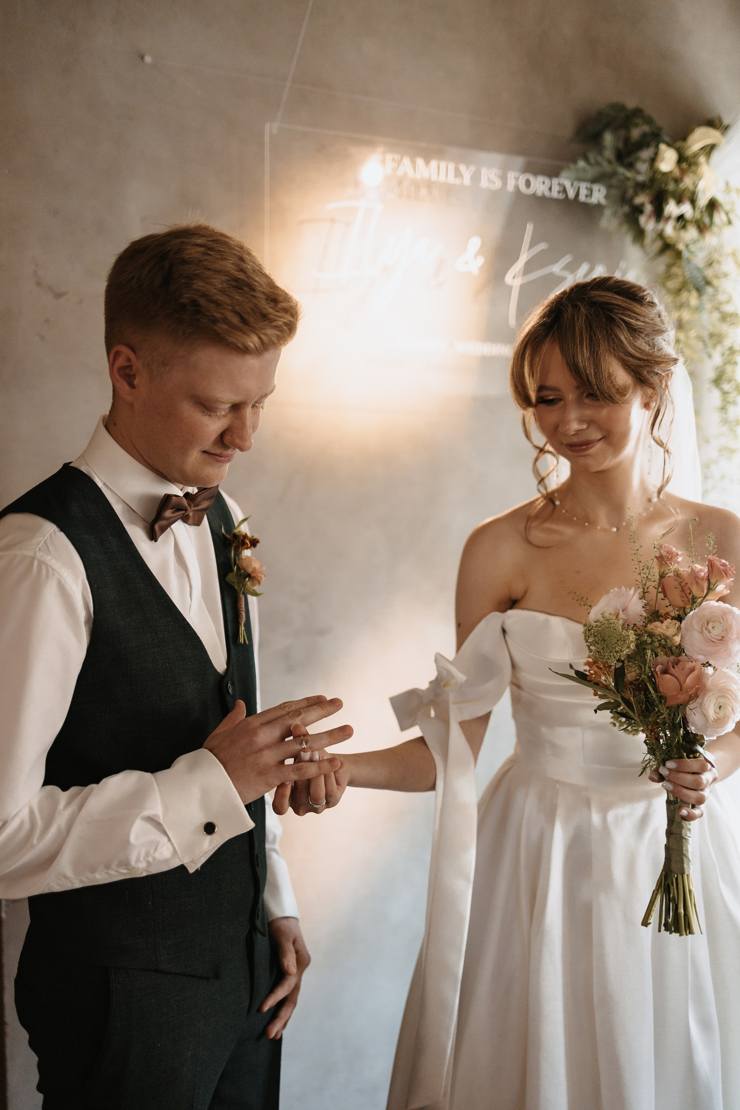 Илья и Ксюша (2024). Свадебный и семейный фотограф в Москве Яна Шувалова