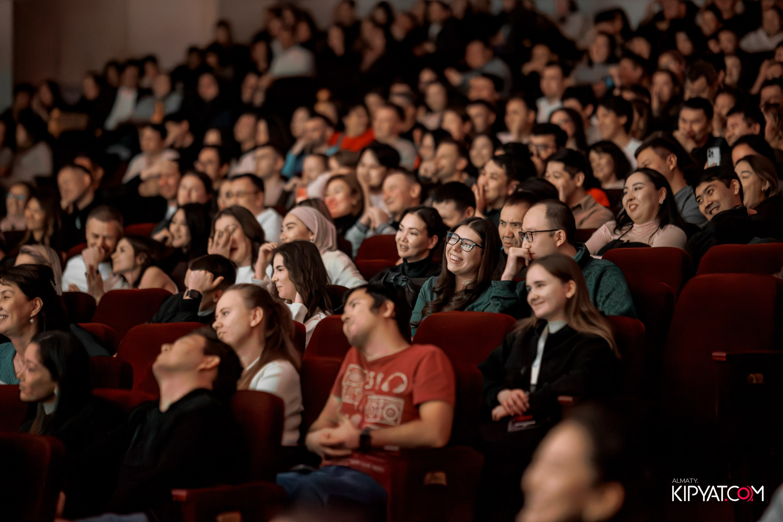 STAND UP КОНЦЕРТ АЛЕКСАНДА МЕРКУЛЬ. КИПЯТКОМ АЛМАТЫ! Фотосъемка мероприятий в Алматы