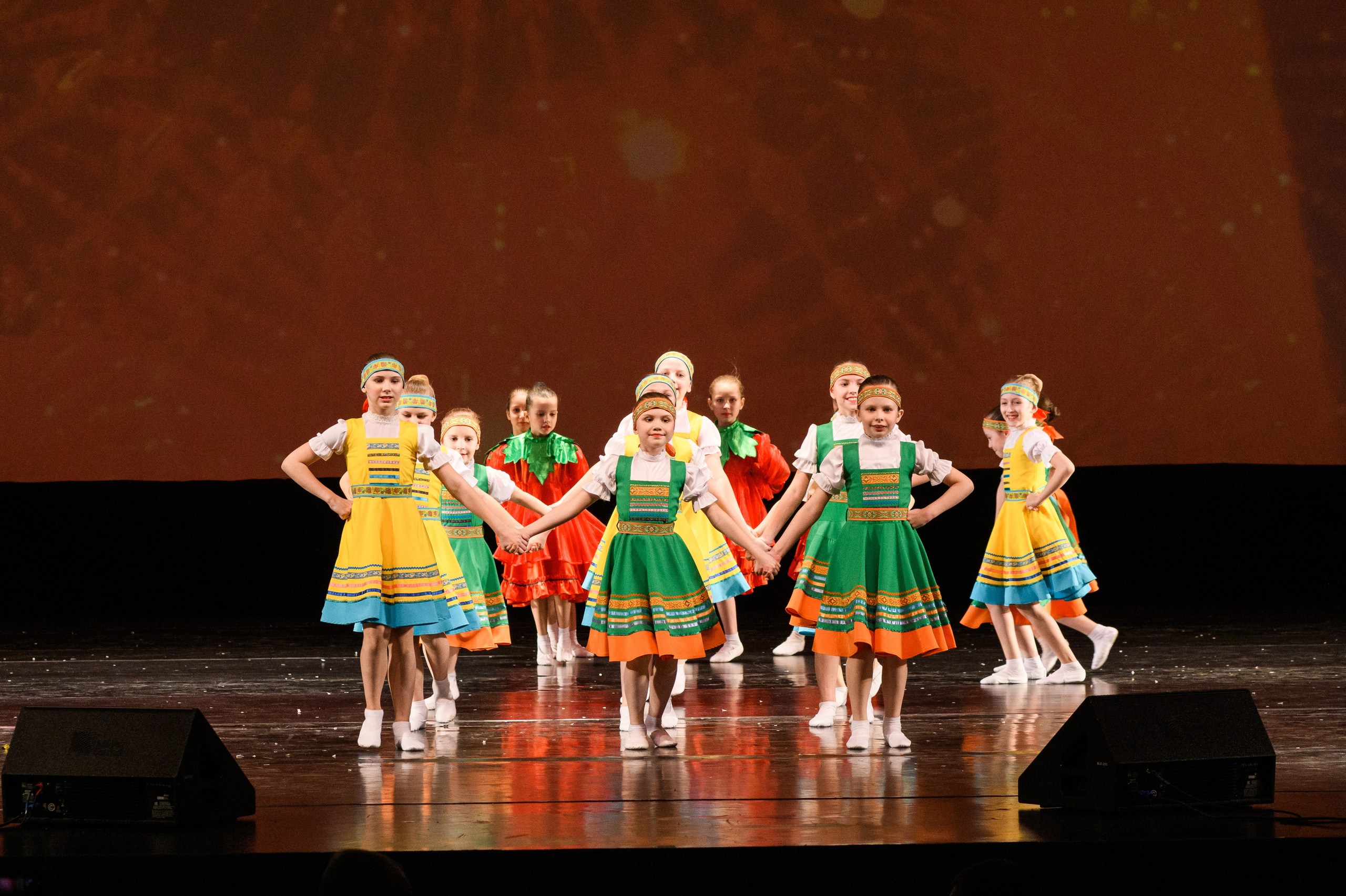 23 апреля, часть 2, БКЗ Октябрьский, г. Санкт-Петербург. Золотое яблочко