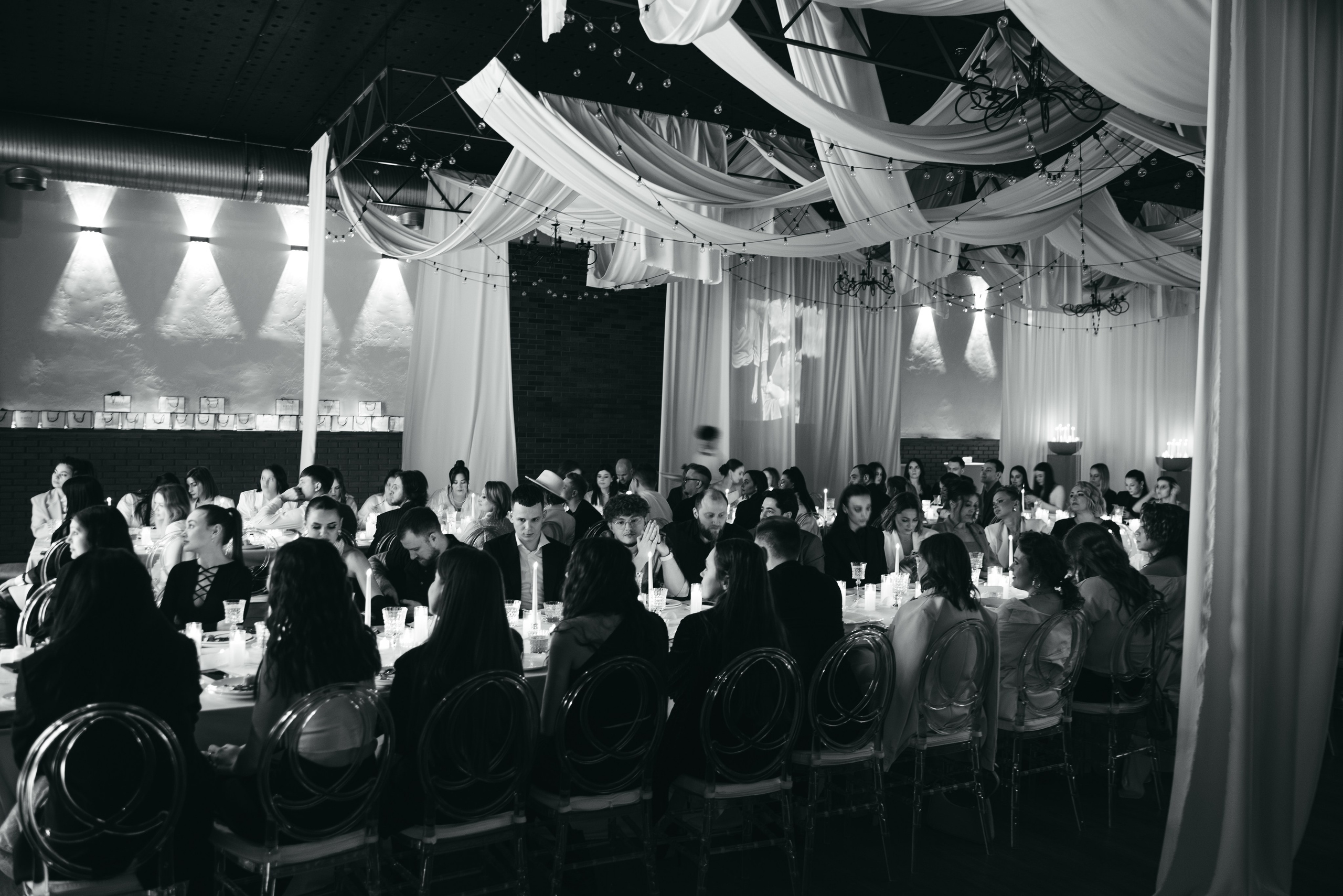 WhiteRoom Pre-wedding. Репортажный и свадебный фотограф в Сургуте