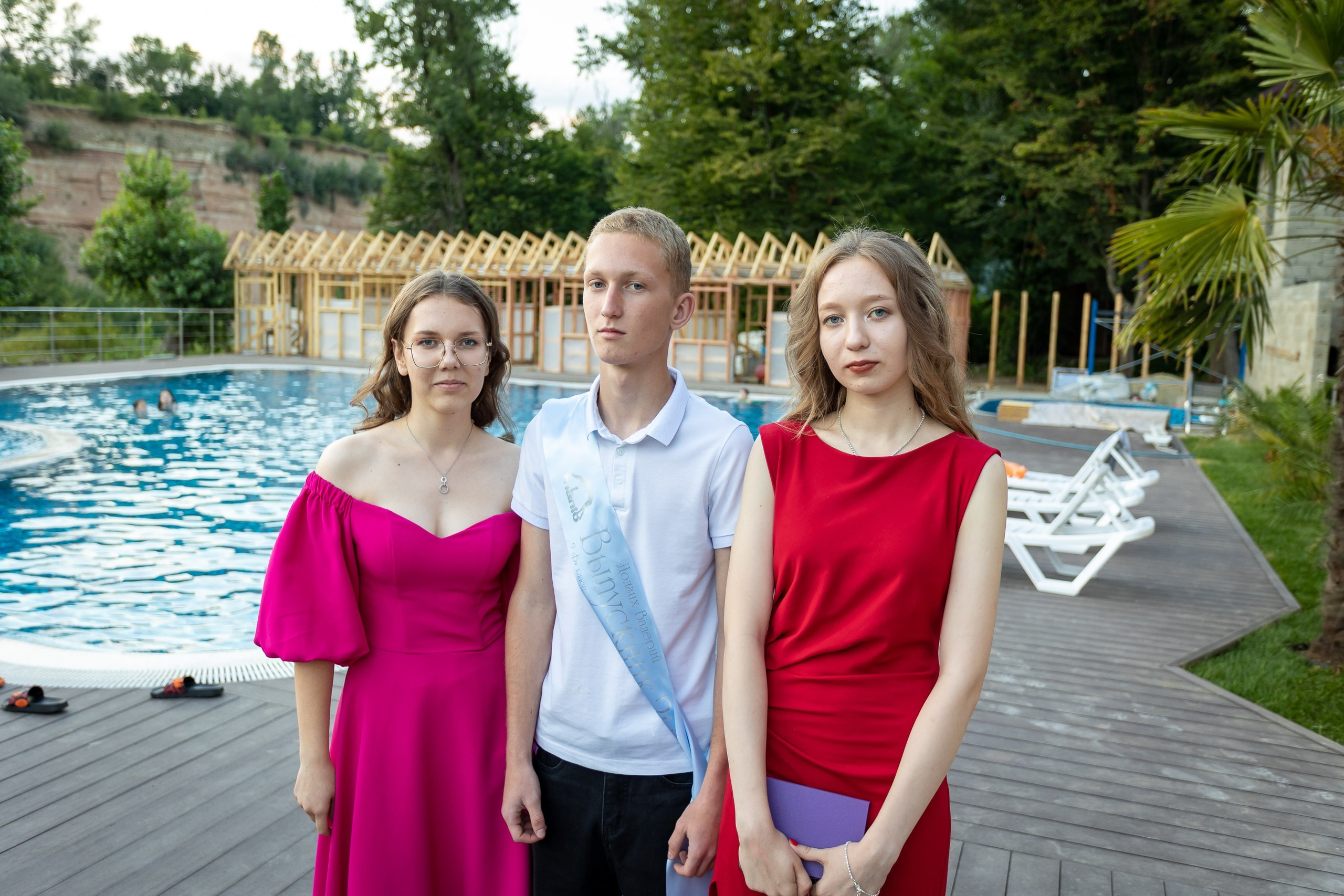 Вручение аттестата и выпускной вечер. Выпускные альбомы Майкоп, Краснодар Елена Золотарева