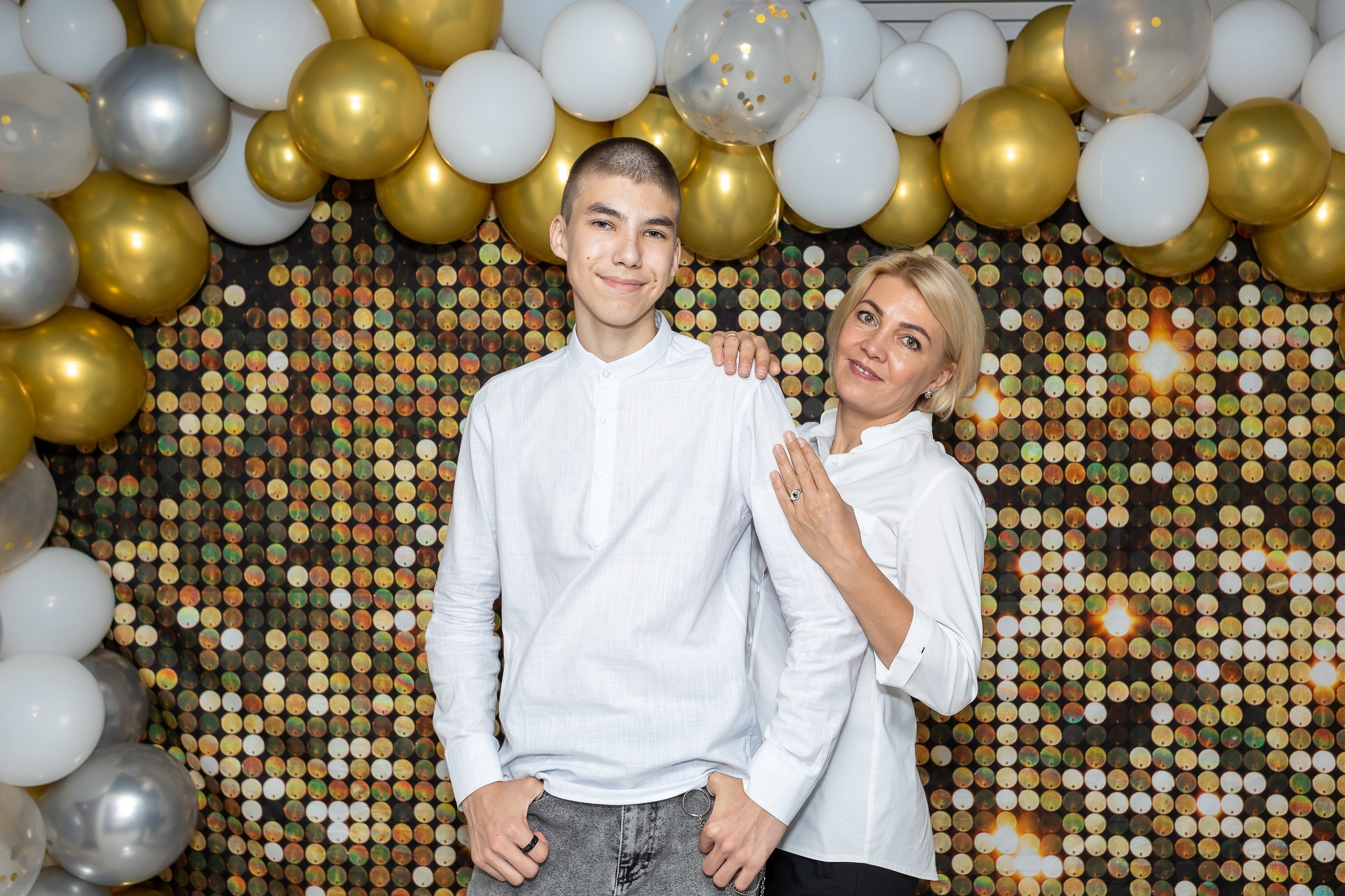 Вручение аттестата и выпускной вечер. Выпускные альбомы Майкоп, Краснодар Елена Золотарева