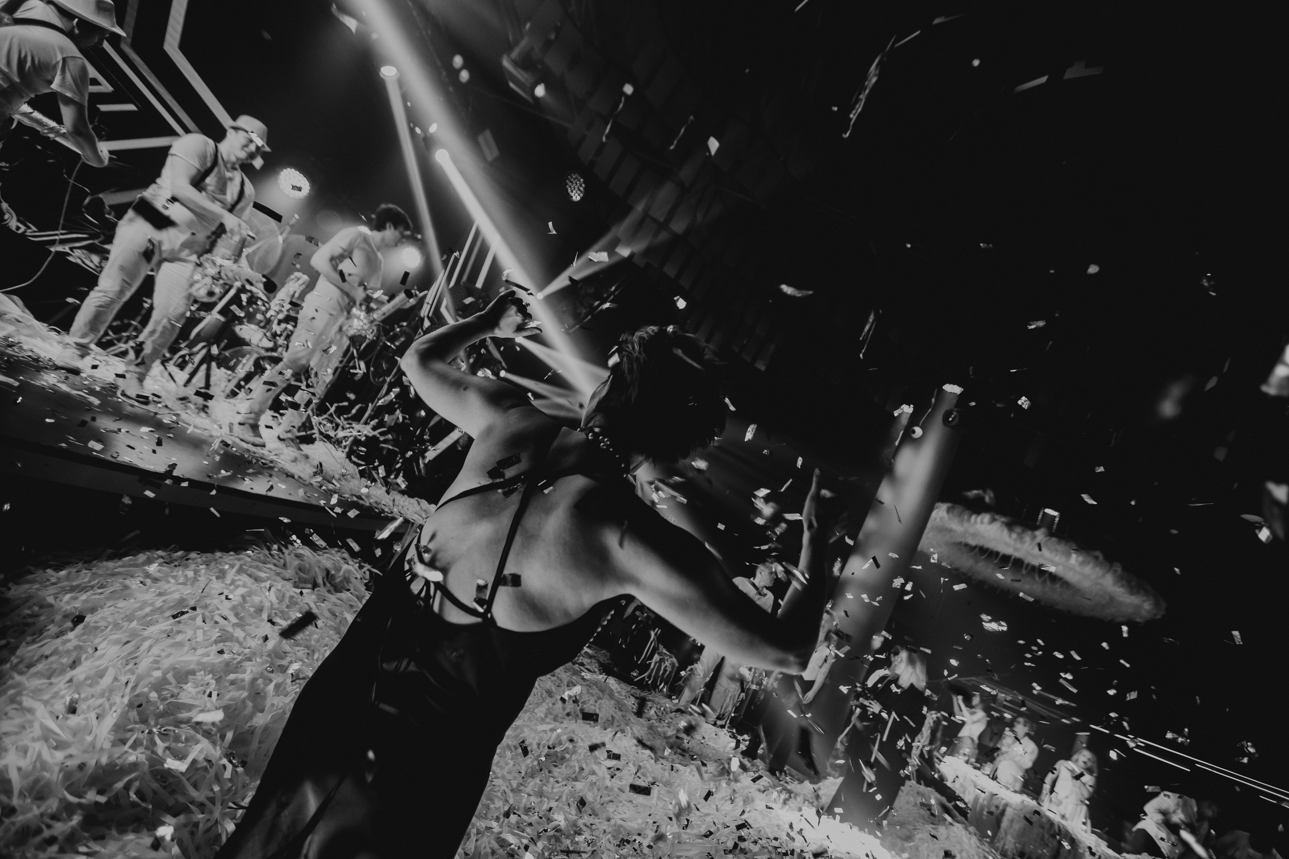 МИХАИЛ ГРЕБЕНЮК «ПРОРЫВ». Фотограф Москва Владимир Филин