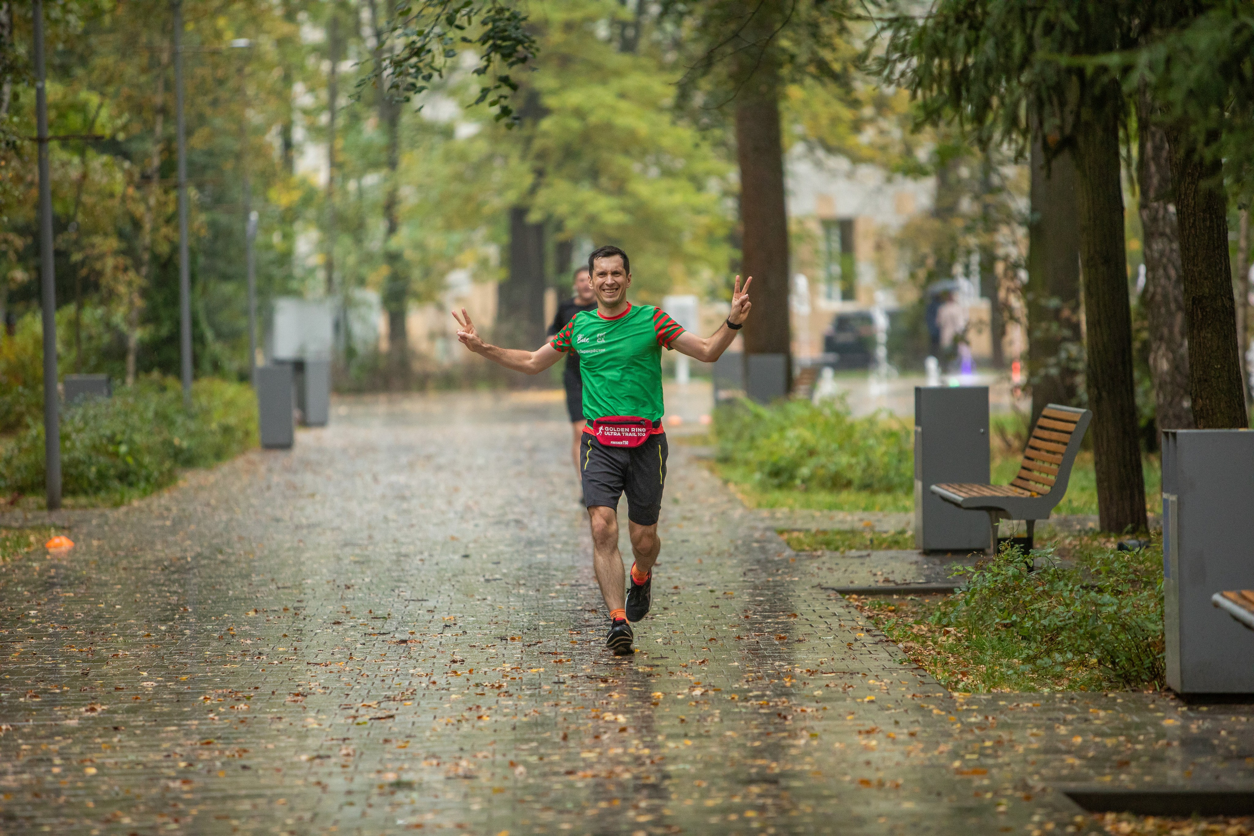 7 лет забегам 5 вёрст Химки 28.09.24. Фотограф Сергей Ловкий