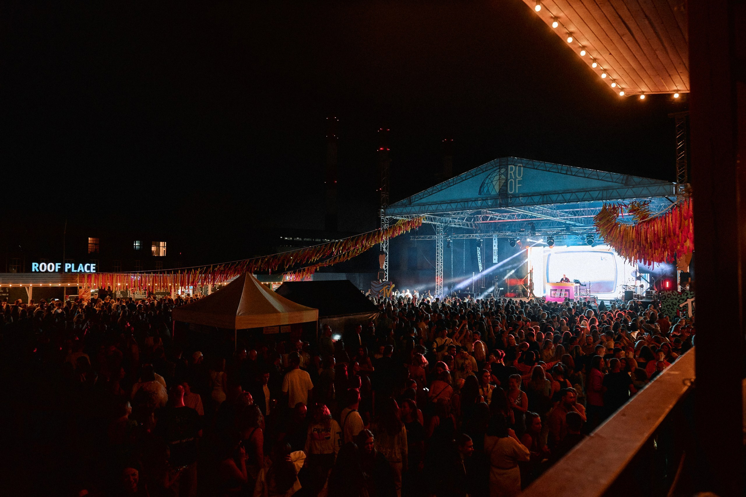 ÇAVA MTV HITS. Photographer — ERASTOV