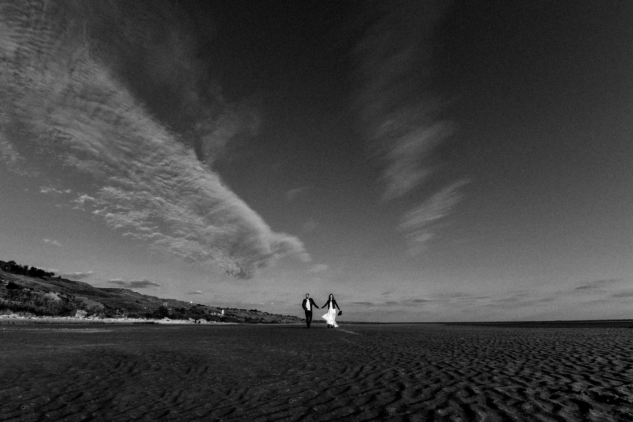 Доверие, искренность, ветер, небо, солнце, фактура… ЛЮБОВЬ!. Свадебный фотограф в Ростове-на-Дону