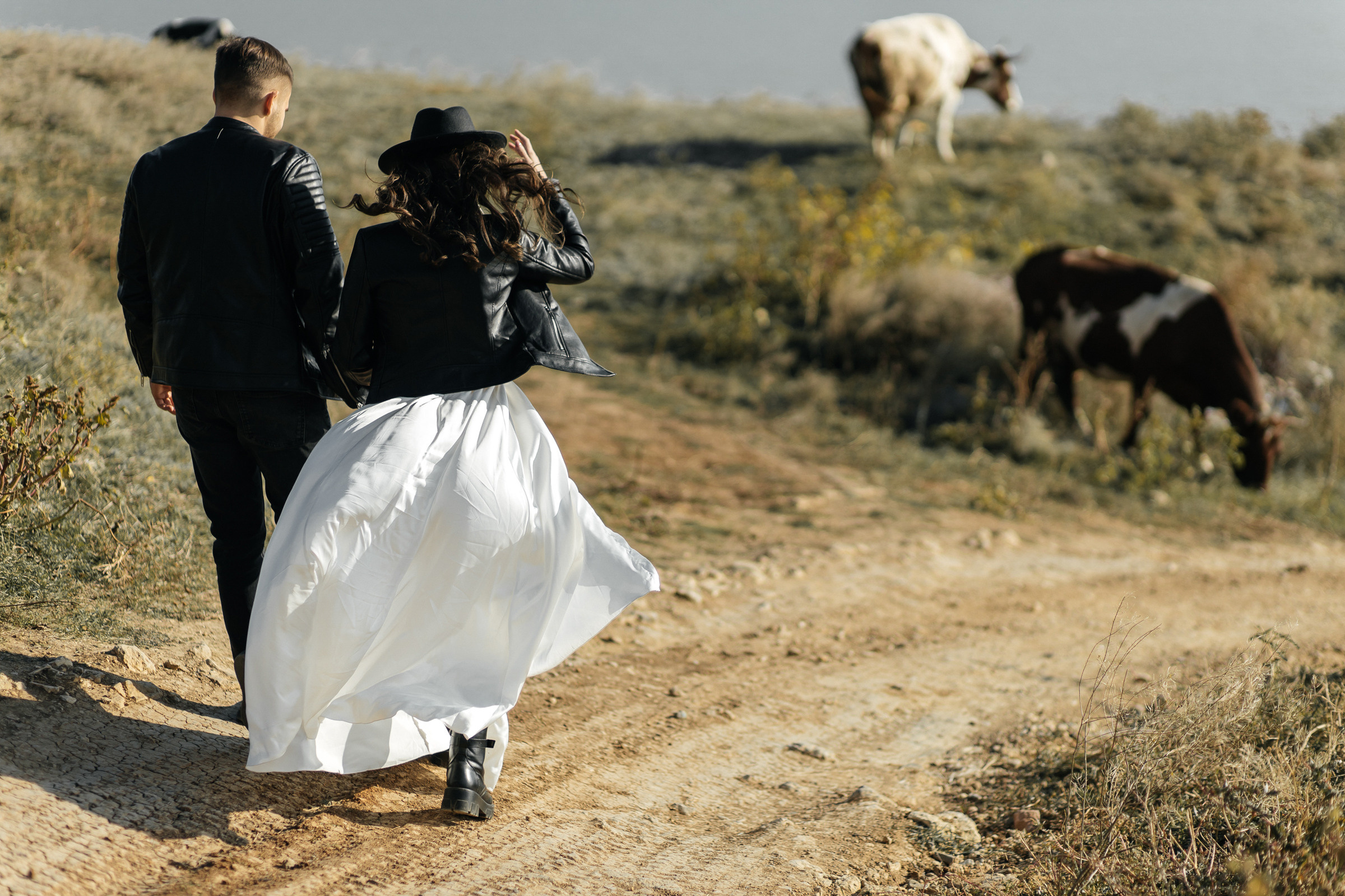 Доверие, искренность, ветер, небо, солнце, фактура… ЛЮБОВЬ!. Свадебный фотограф в Ростове-на-Дону