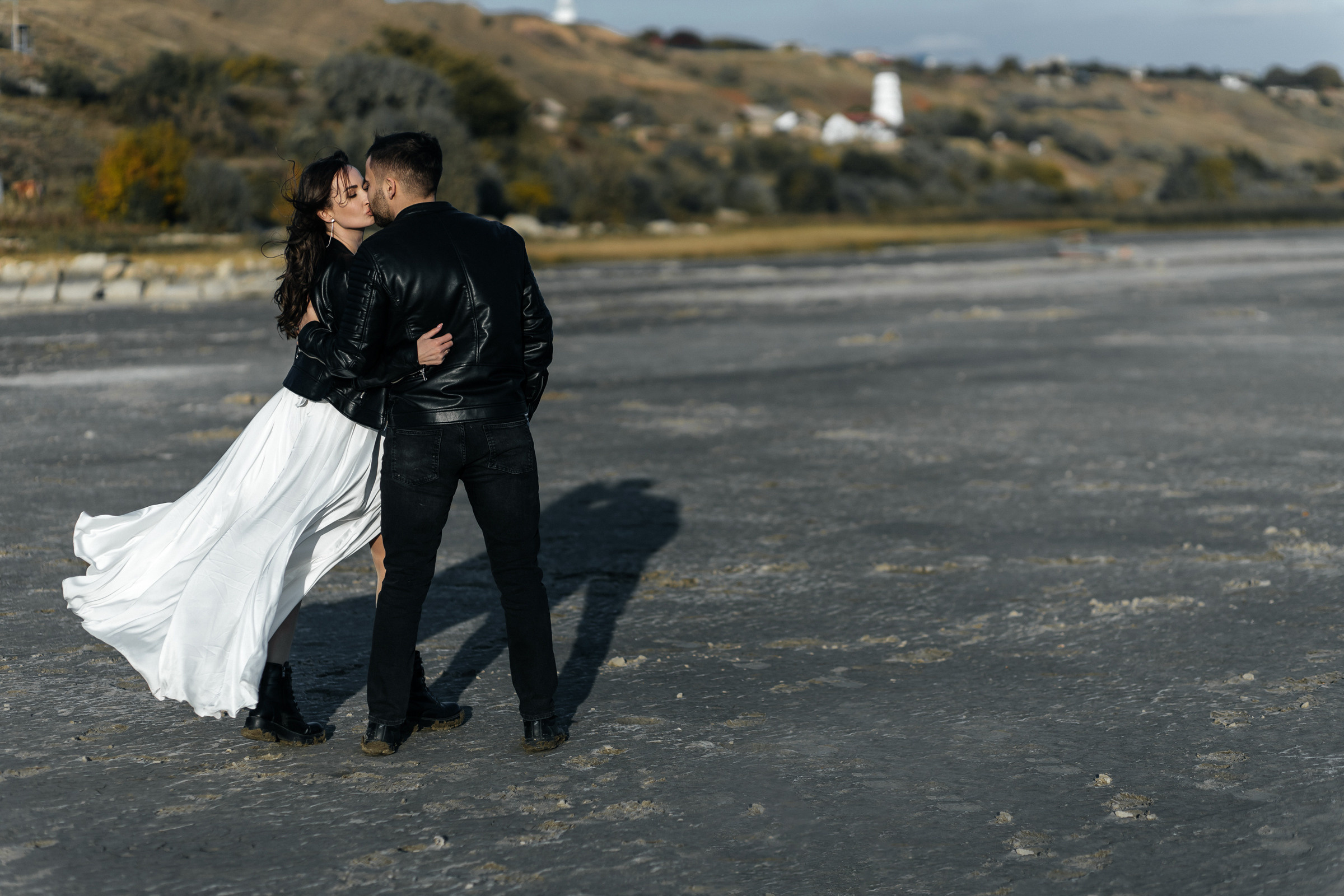 Доверие, искренность, ветер, небо, солнце, фактура… ЛЮБОВЬ!. Свадебный фотограф в Ростове-на-Дону