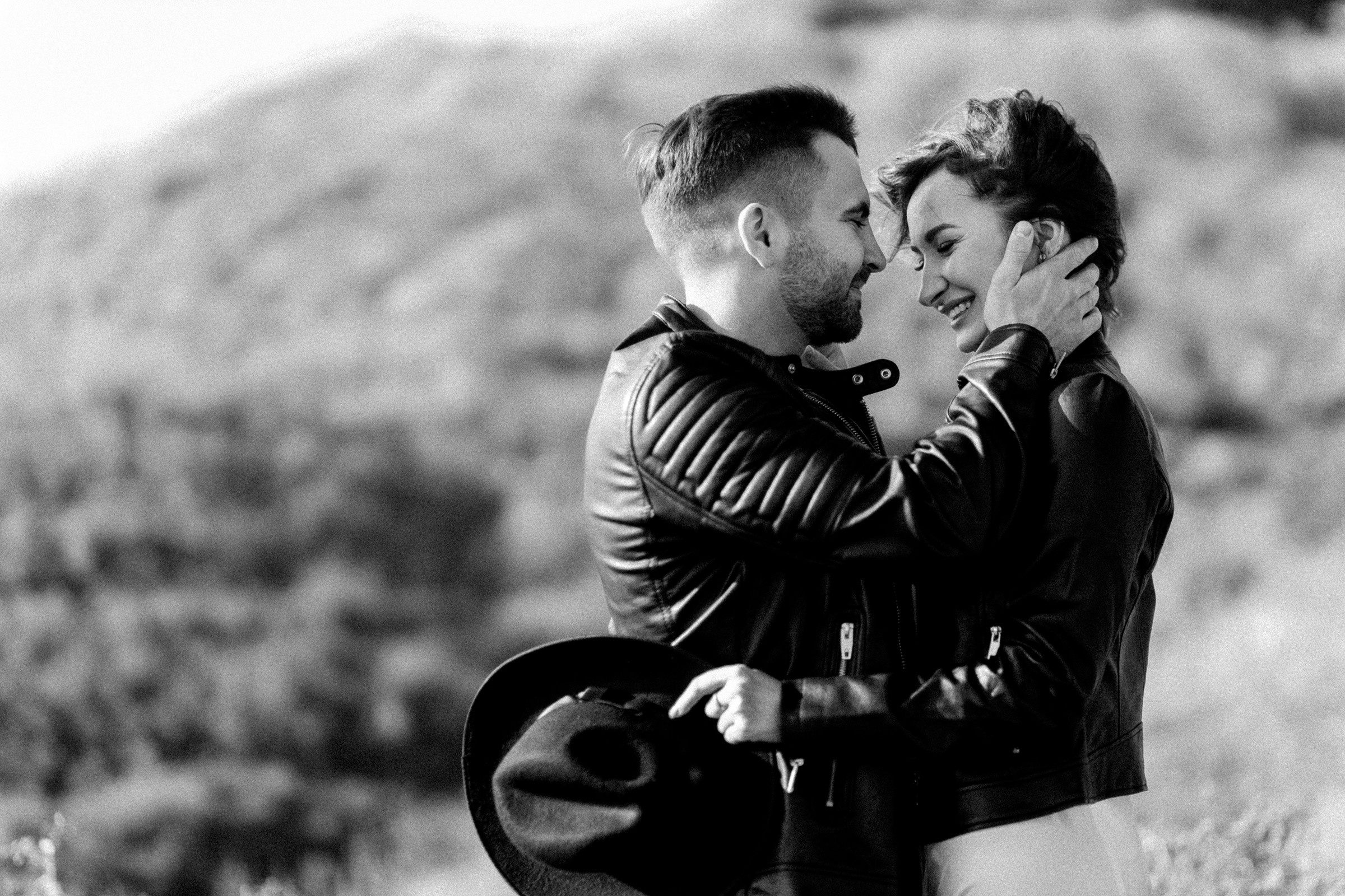 Доверие, искренность, ветер, небо, солнце, фактура… ЛЮБОВЬ!. Свадебный фотограф в Ростове-на-Дону