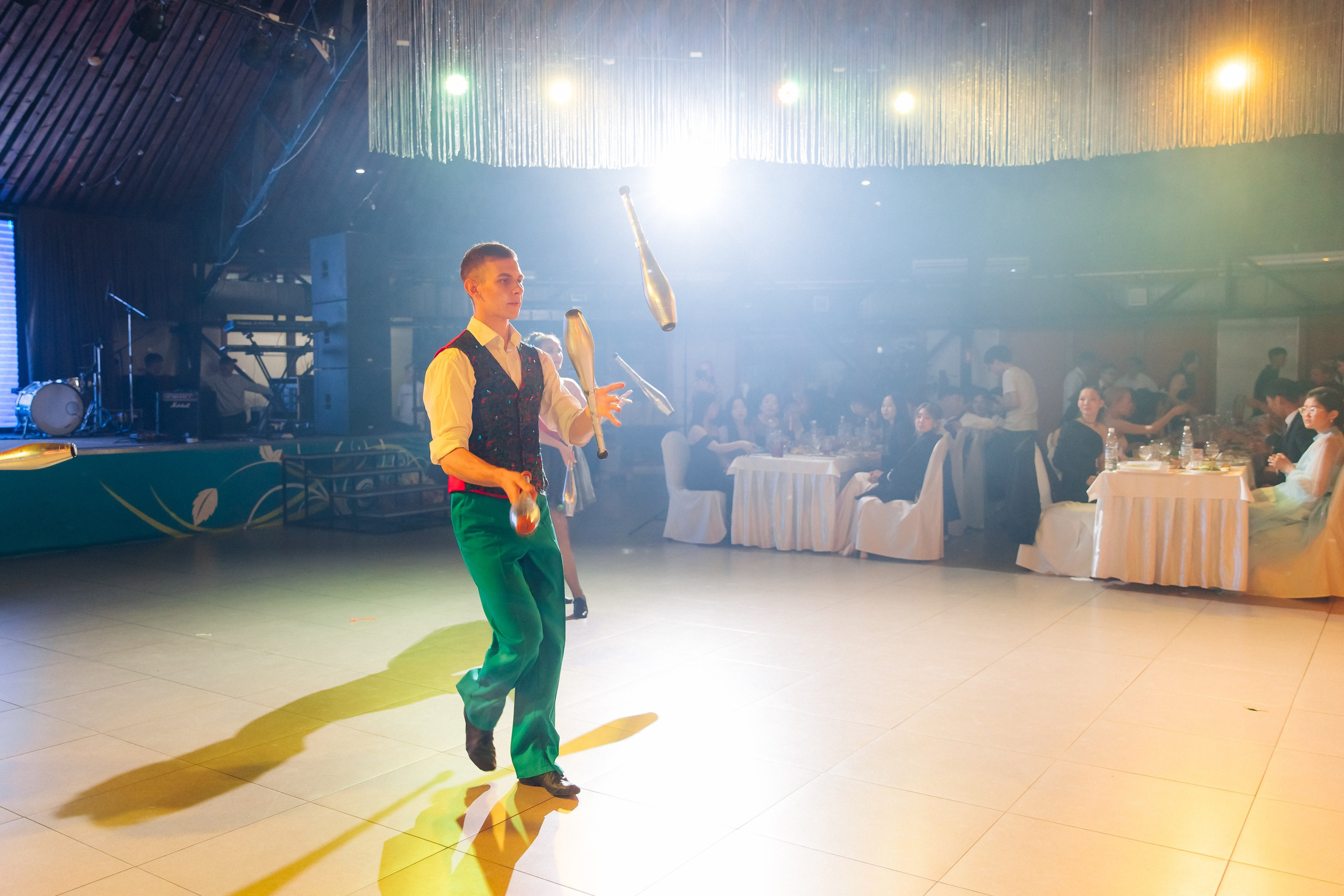 Выпускной вечер. 49 школа. Баран на корове. Свадебный и семейный фотограф в Улан-Удэ