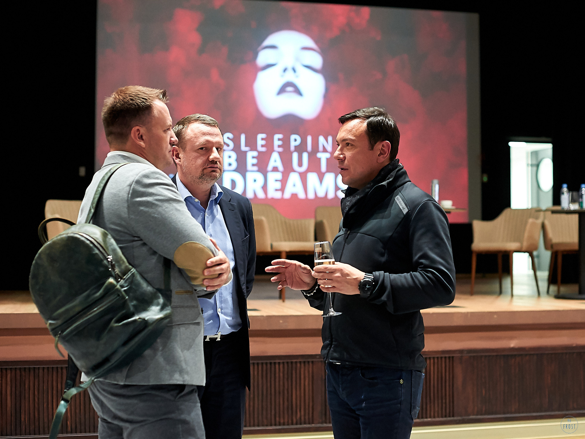 Sleeping Beauty Dreams. Фотографии отовсюду и обо всем