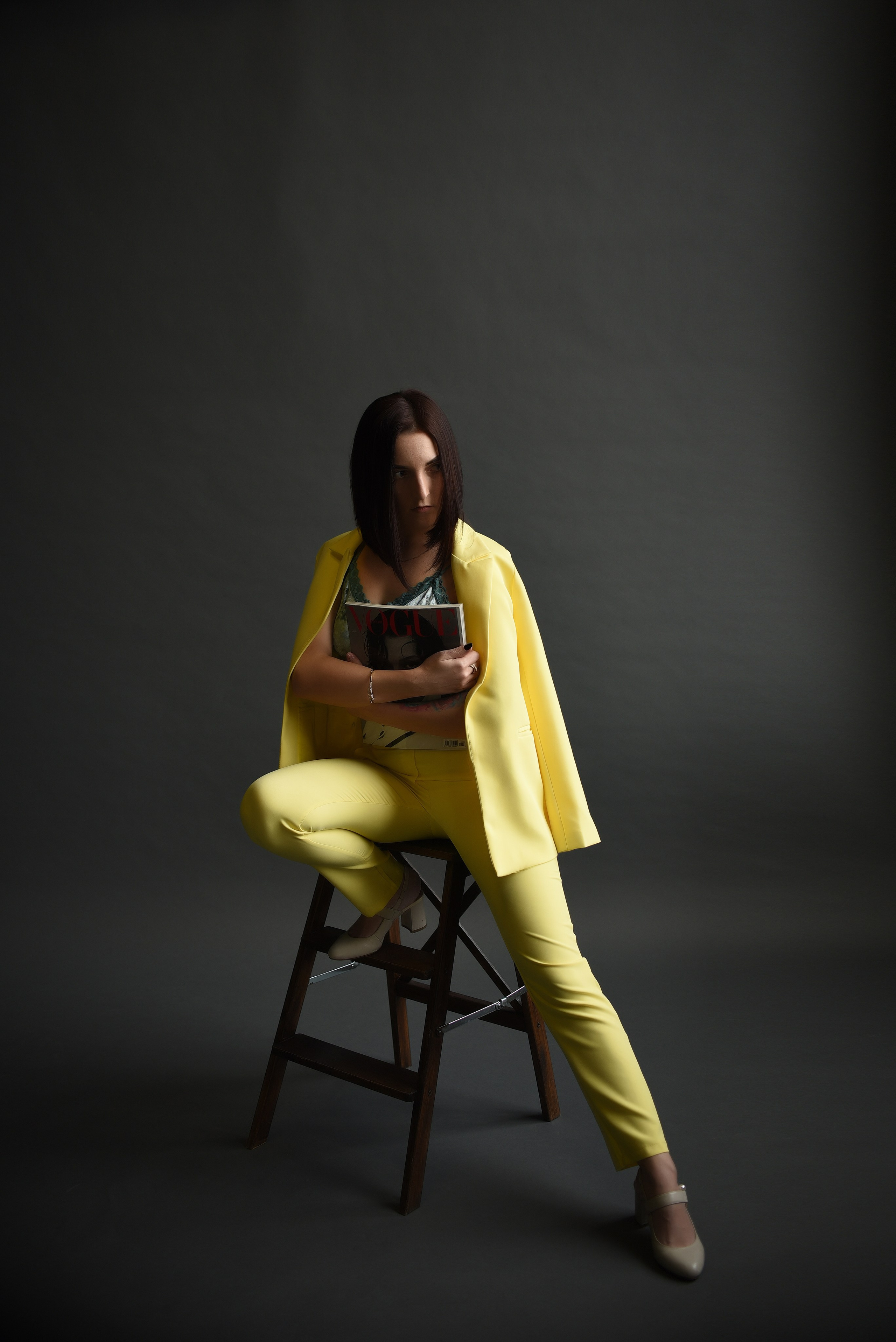 Индивидуальная студийная. Свадебный, семейный, детский, контент фотограф в Омске Максим Ильин