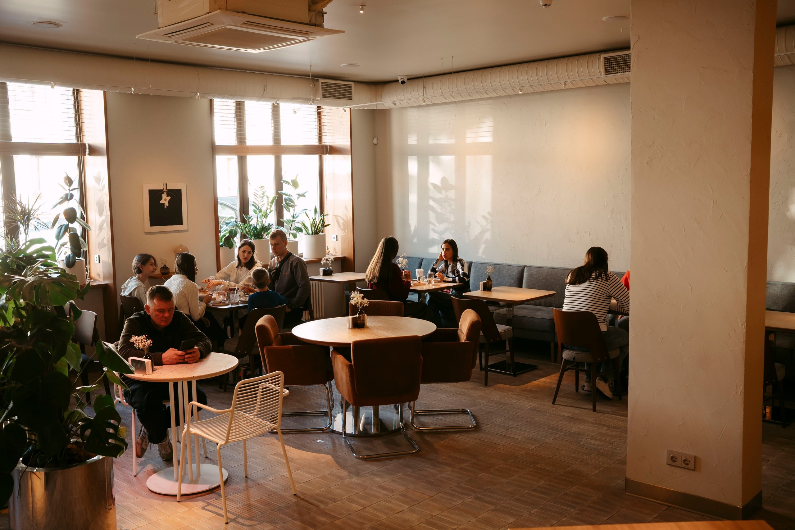 Скрэмбл х Enter. Саша Копылов, фотограф в Казани